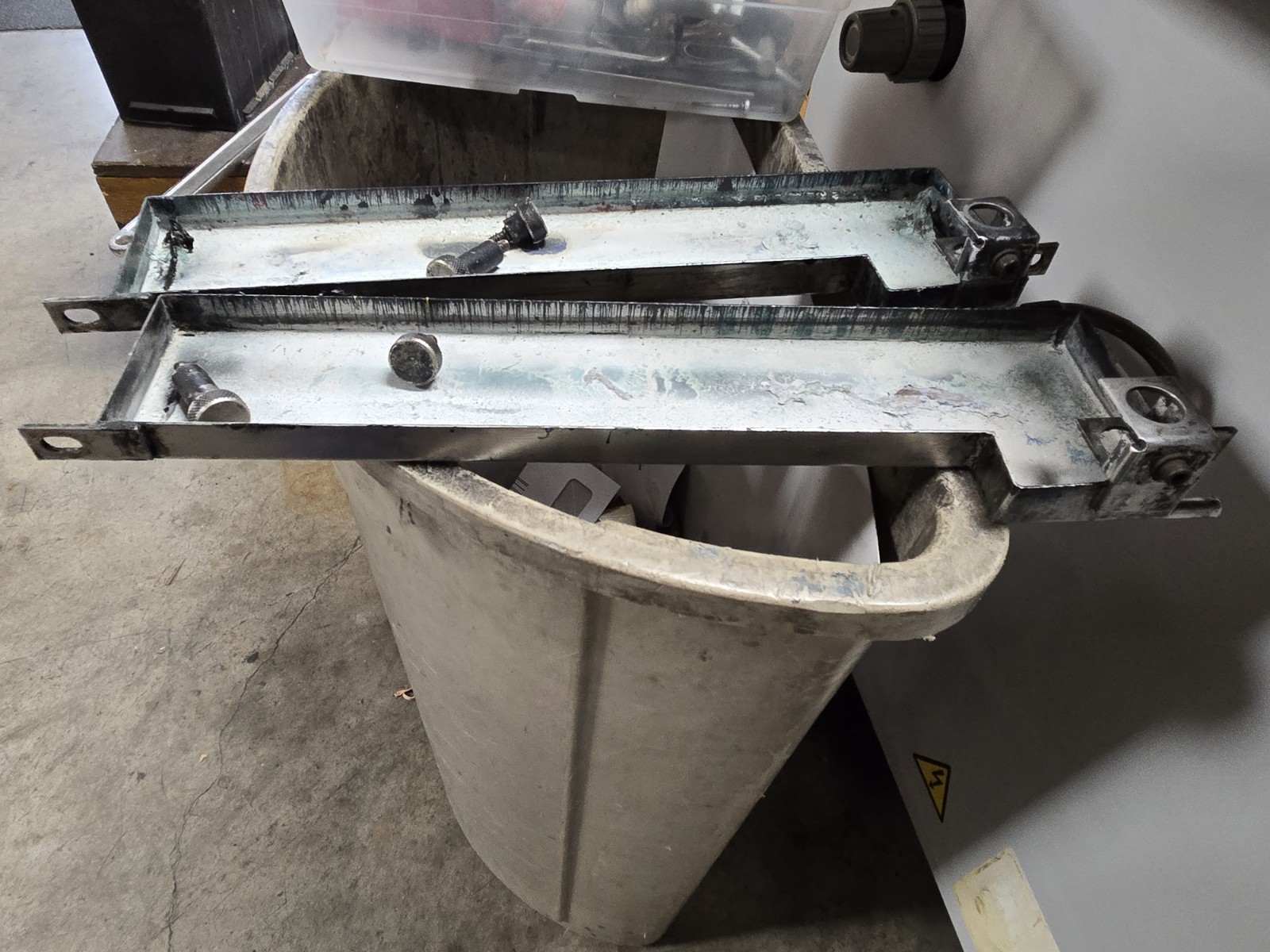 Ryobi 3302 Printing Press Crestline Water Trays. 5 Roller System