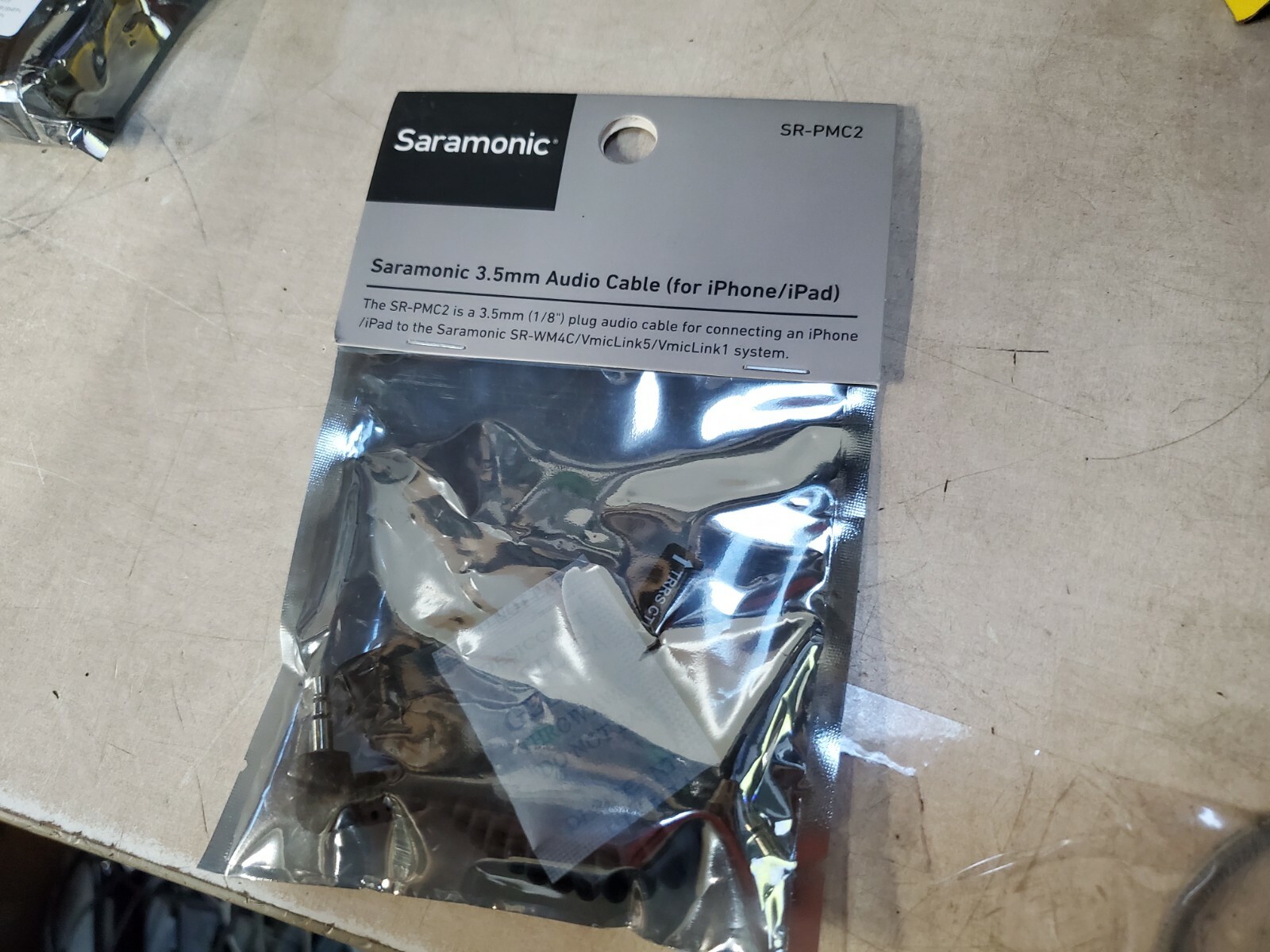Saramonic 3.5mm Output audio Cable to IOS Dev SR-PMC2