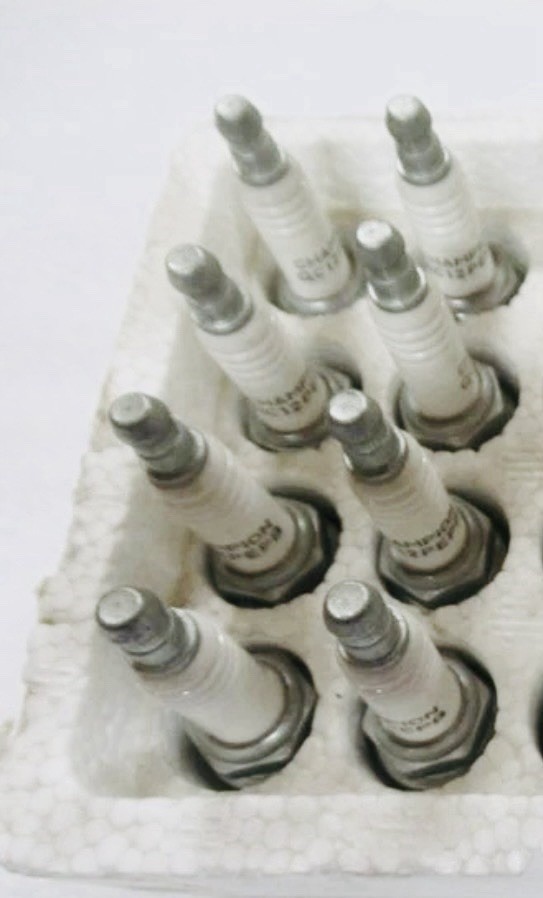 (Lot of 8) Champion QC12PEPB Spark Plug 7953S OEM New Factory Boat Parts