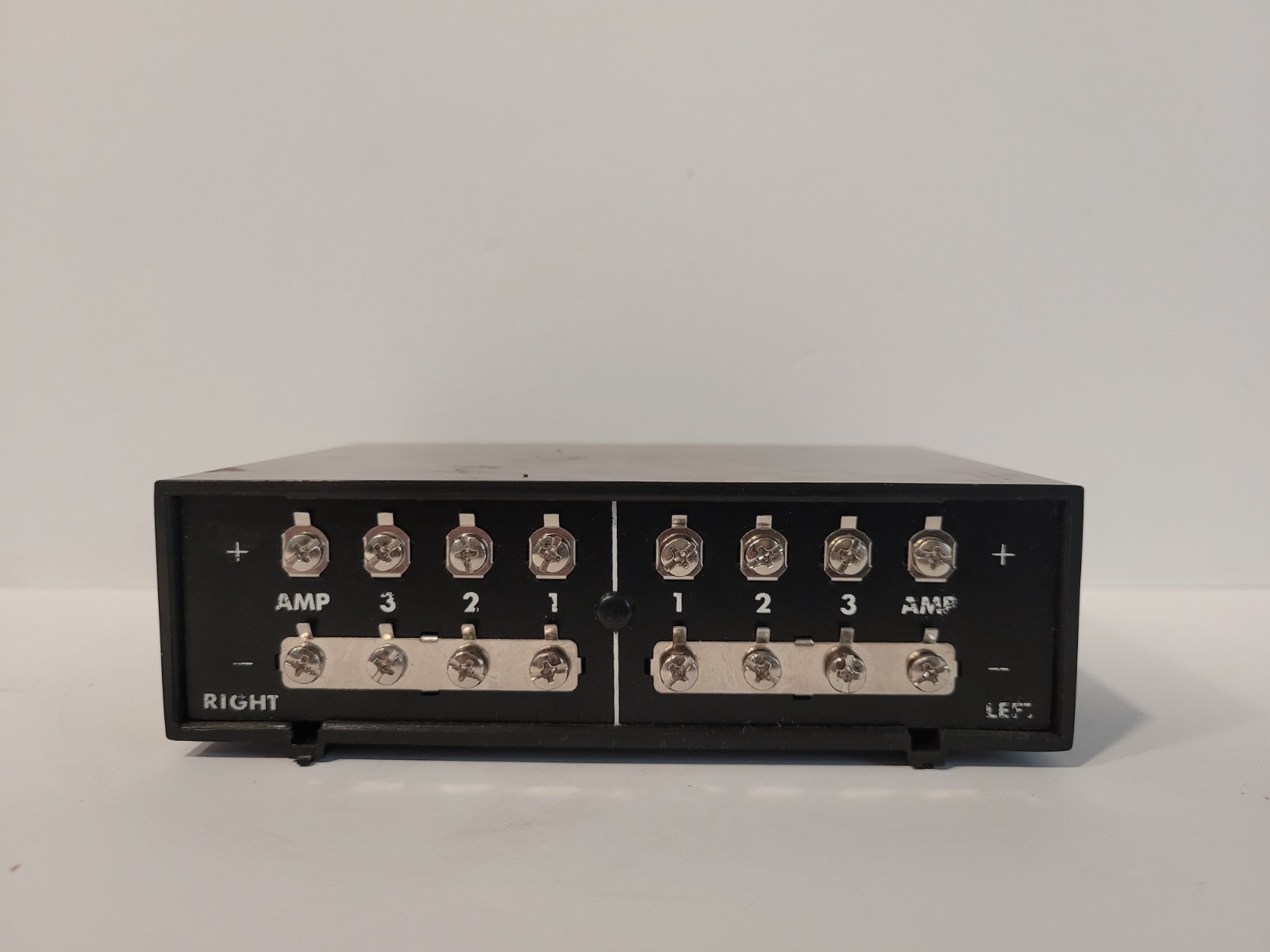 Vintage REALISTIC Stereo High Power Remote Speaker Switch 40-125A WORKING