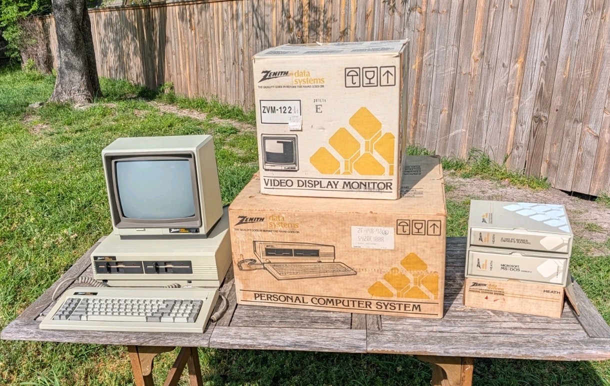 Zenith Data Systems Computer PC DOS ZF-148-42,ZVM-122 A,Original Packaging+