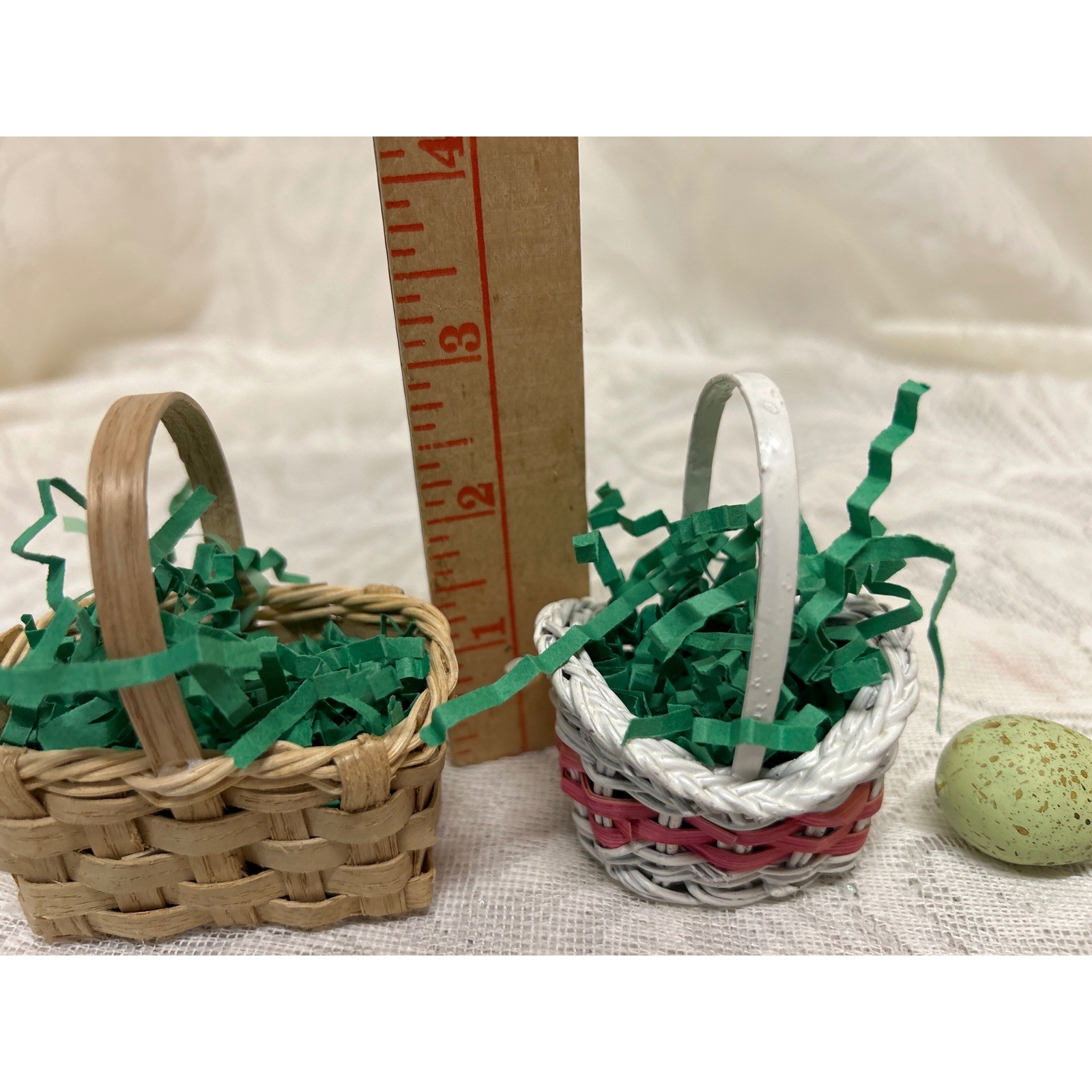 Miniature Easter Basket Set 2 Tiny Woven Baskets 3 Speckled Eggs Dollhouse Decor