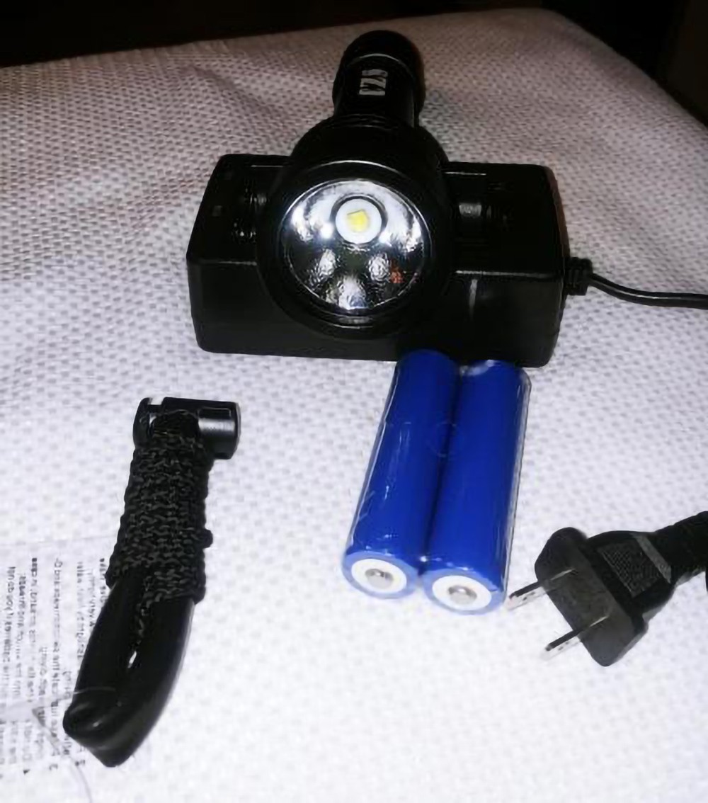 Comfort Zone Scuba The Instructor Dive Light 2000 Lumens