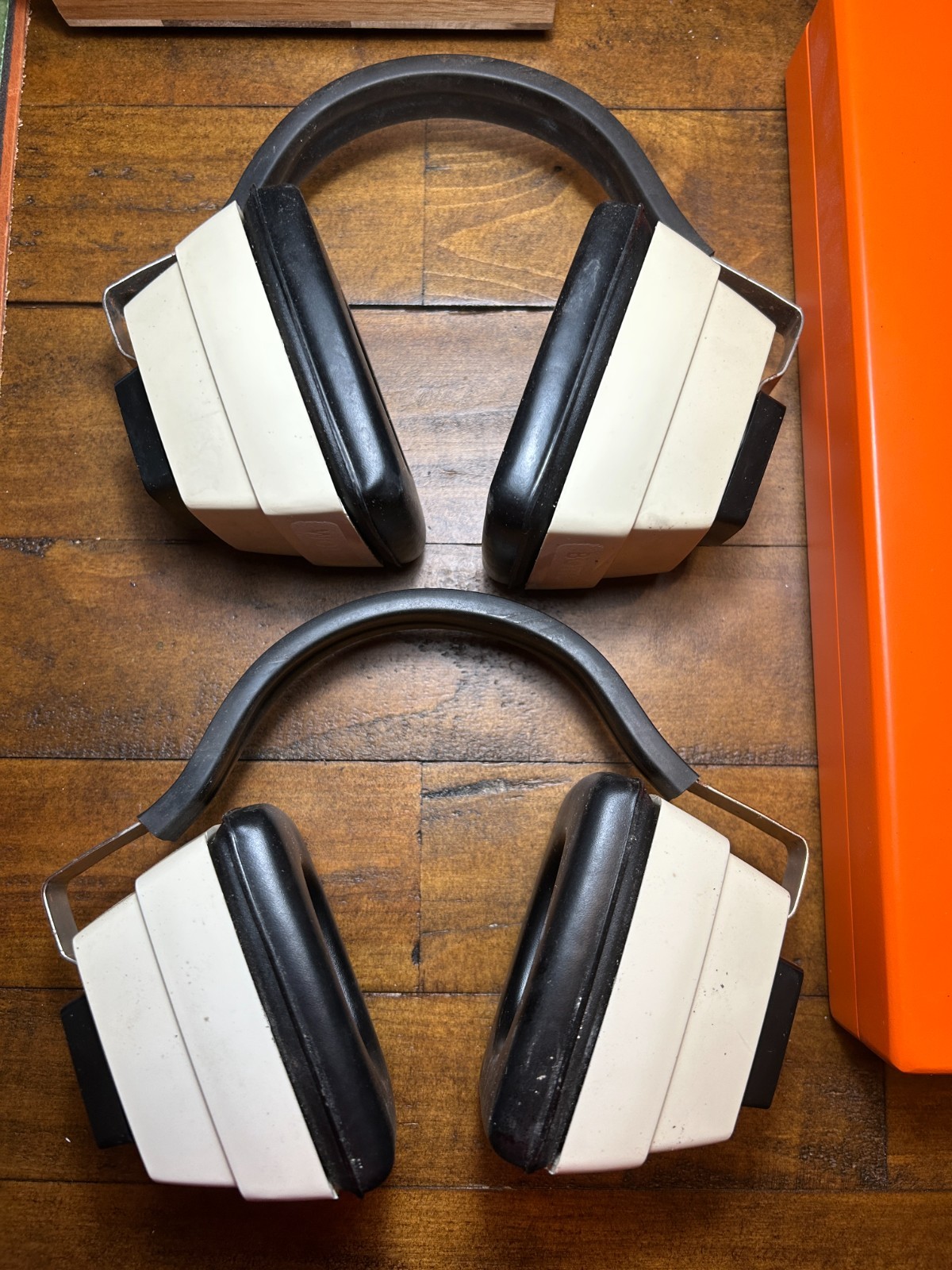 Team Silencio Ear Muff Hearing Protector Model NXX-01 Noise Reduction