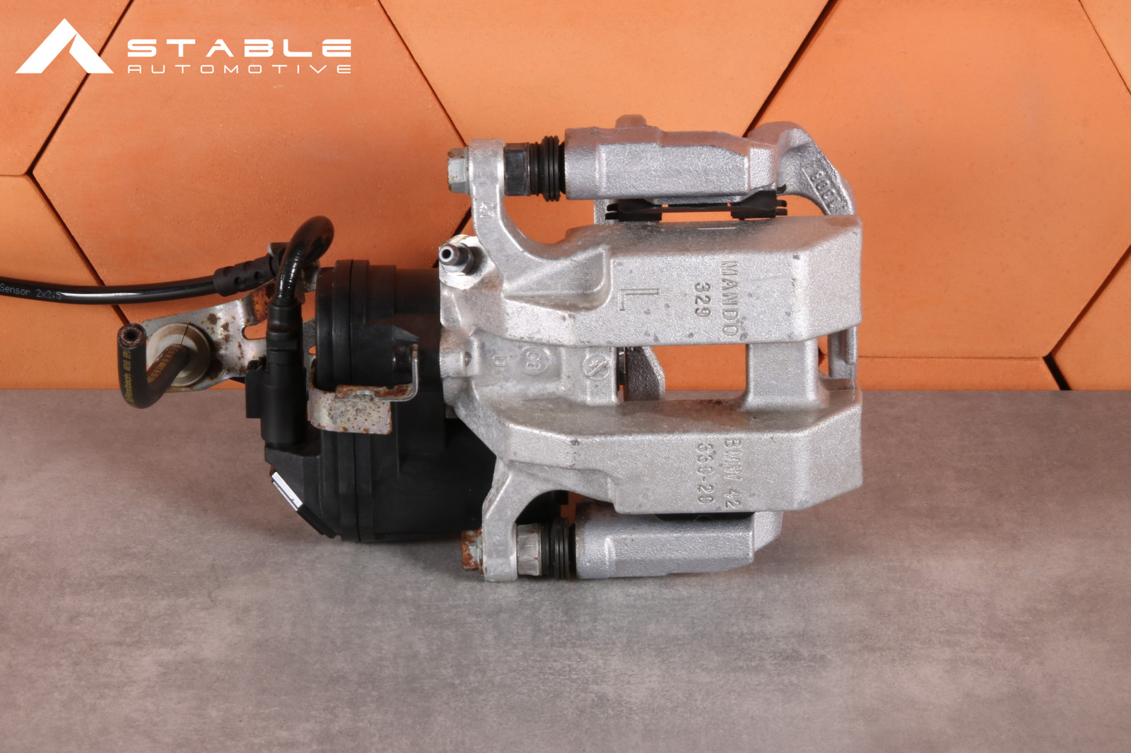 BMW G20 G21 G22 G23 G26 G42 REAR LEFT BRAKE CALIPER 330x20 8836841 7 km !!!