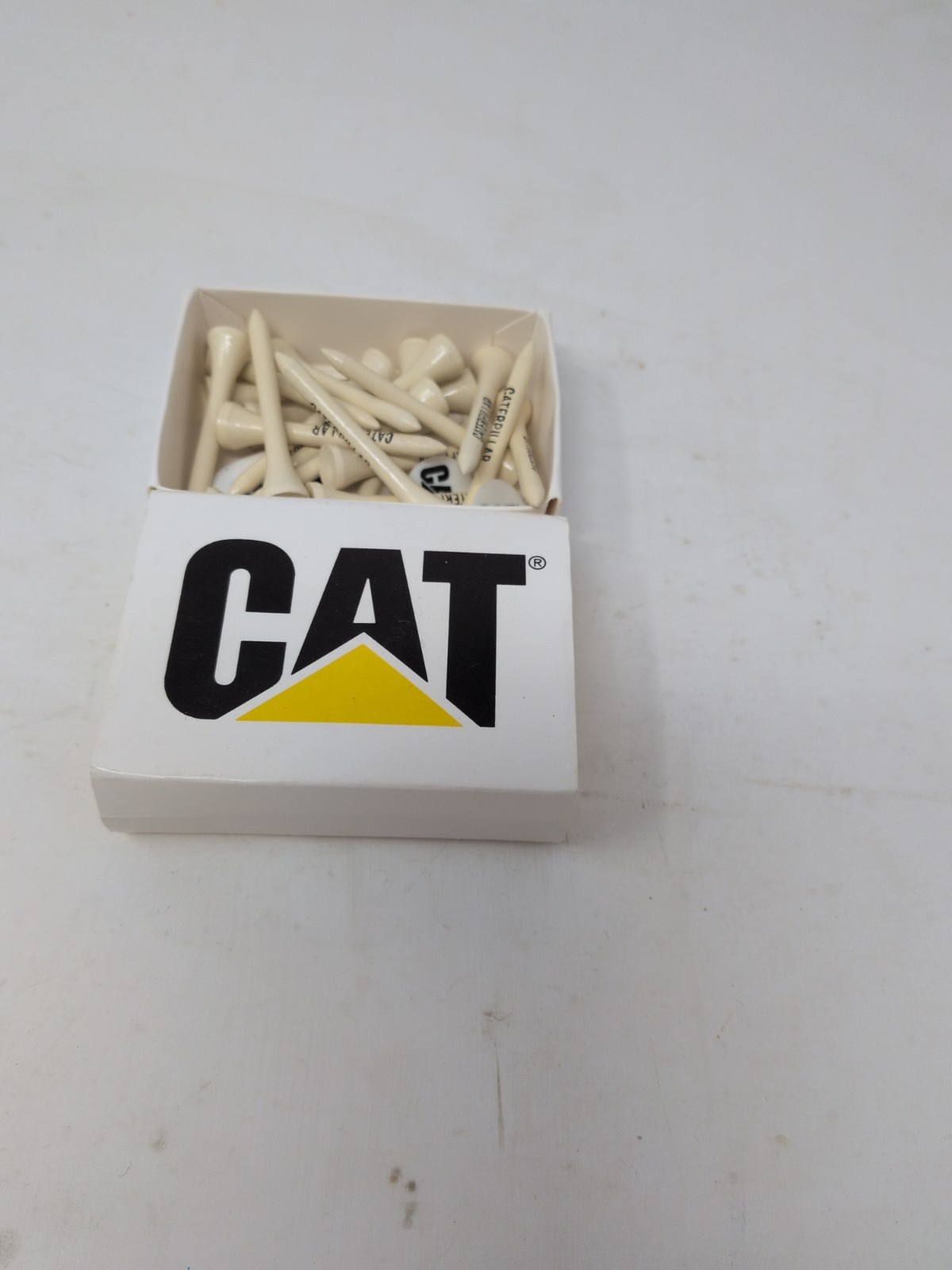 Cat Golf Play Pack Caterpillar 20 Tees Two Ball Markers Divot Repair Tool