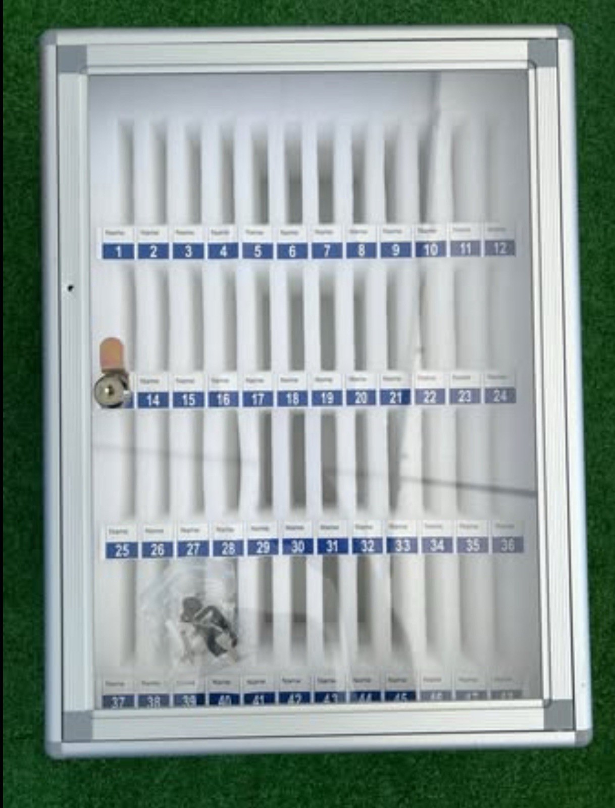 Aluminum Alloy Pocket Chart Cell Phones Storage Cabinet for Cell Phones