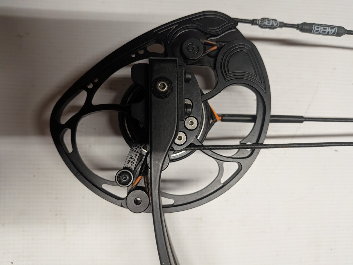 Mathews TRX 34 Target Archery Compound Bow! RH 30" 50-60lb.