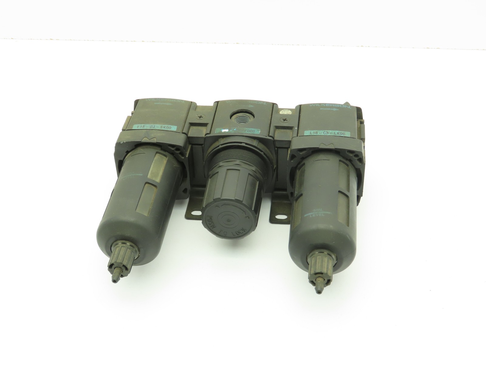 Wilkerson F18-03-SK00 Numatic Filter R18-03-F000 Reg L18-C3-LK00 Lubricator Assy