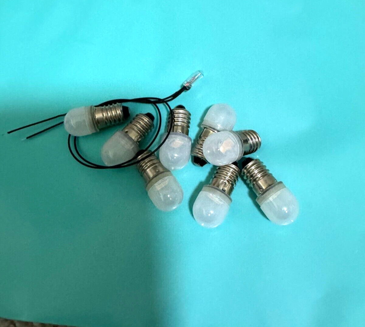 Vintage Technics ST-8600 tuner front panel LED bulbs. Full set.