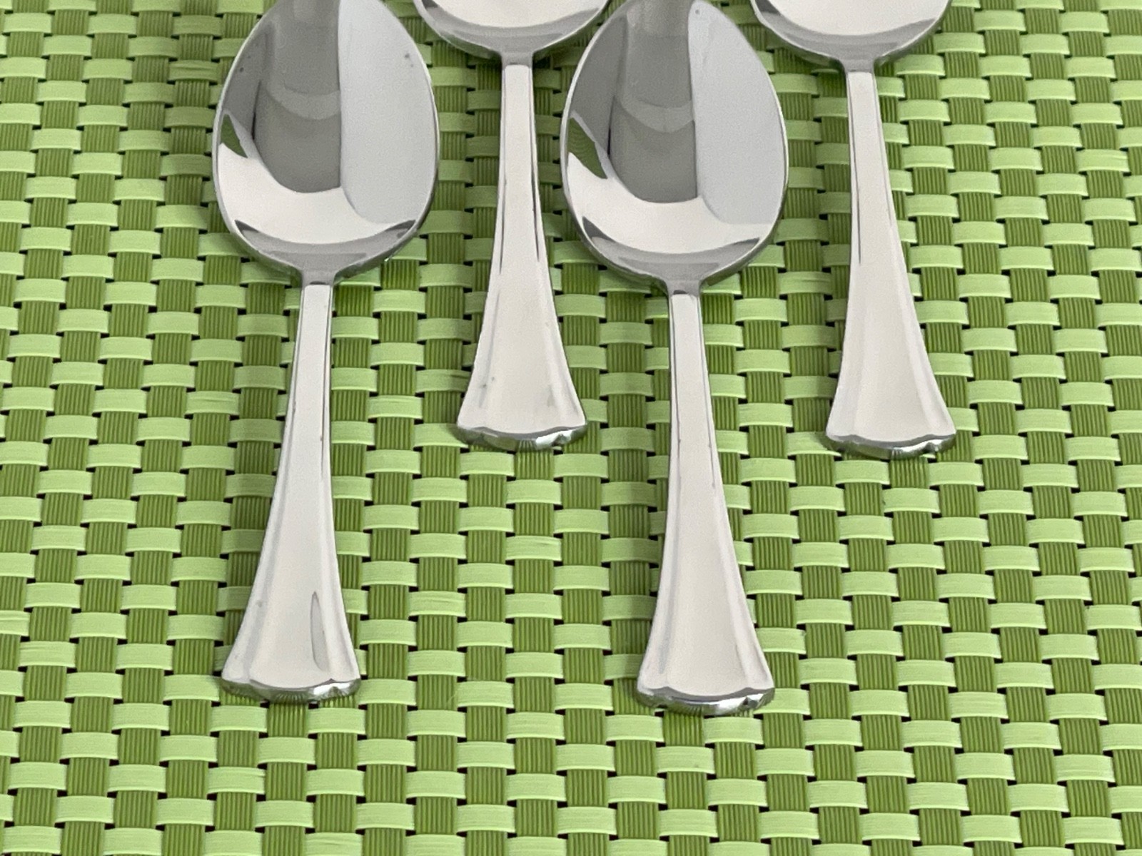 Reed & Barton WILLOW GLEN Stainless 4 Teaspoons Glossy Flatware - 6 3/8"