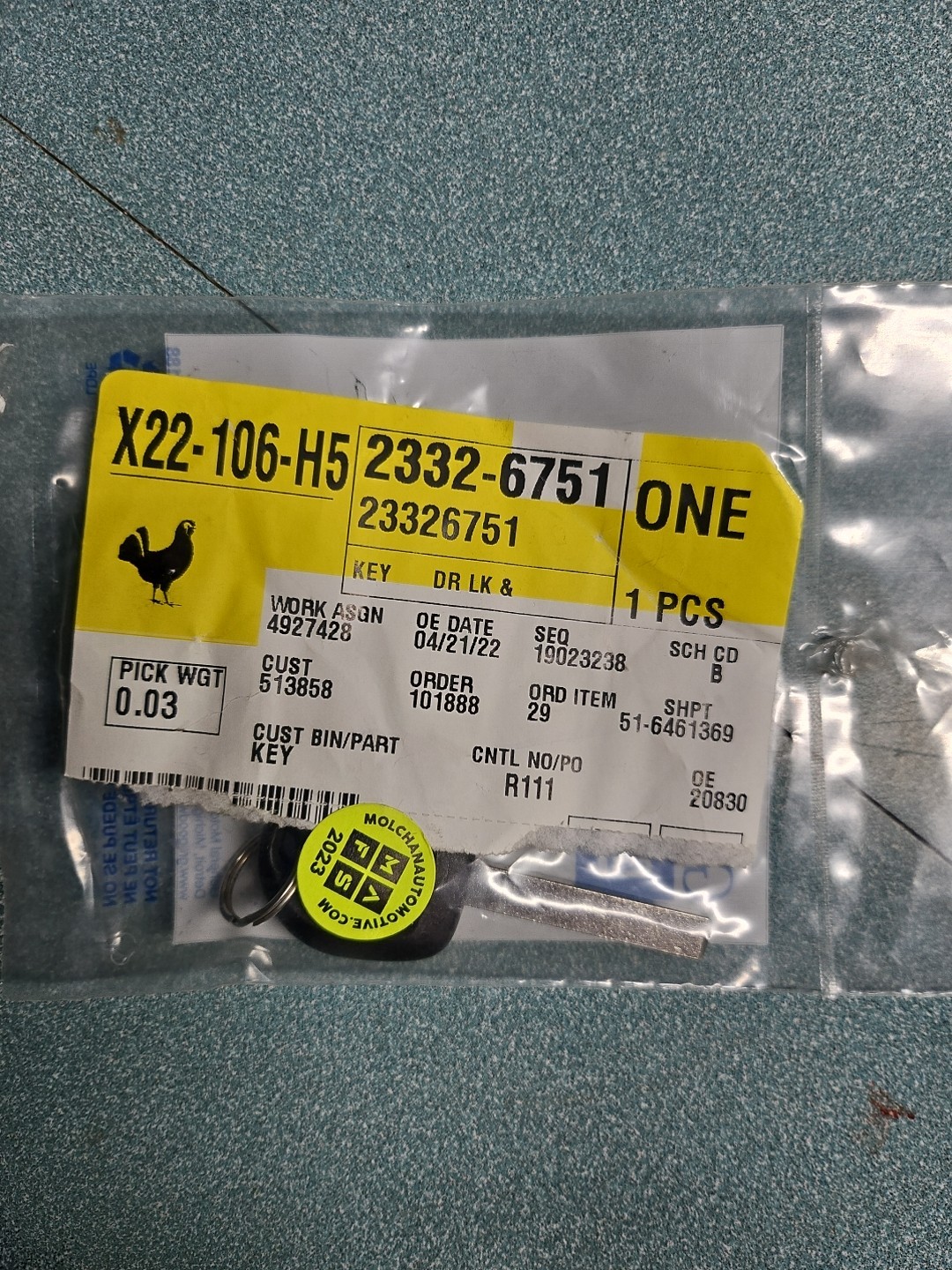 Genuine GM Door Lock and Ignition Key 13520352