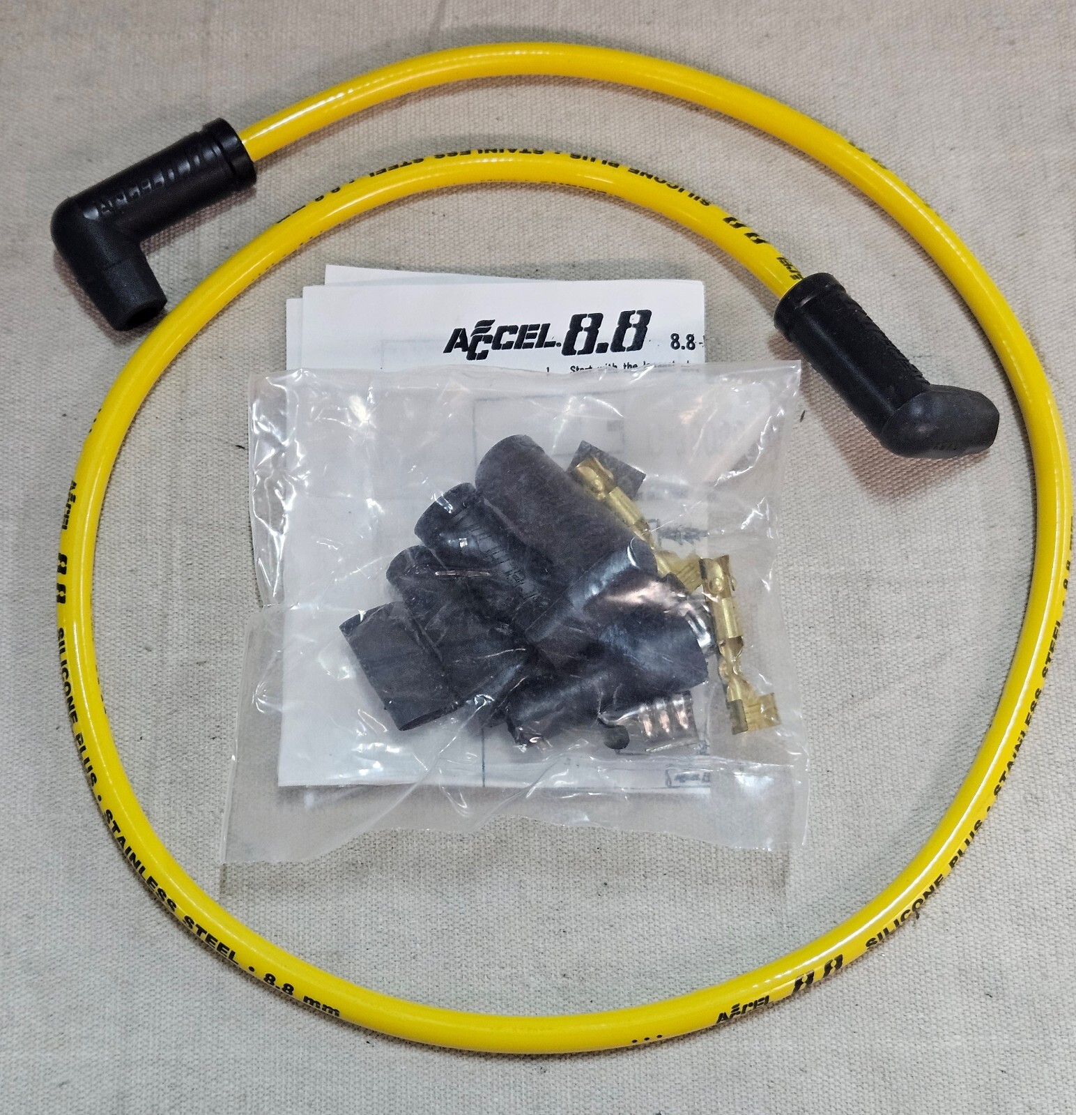 Accel - 170085 - Universal 8.8mm Wire Set, High Perf. 42", Copper Core (534)