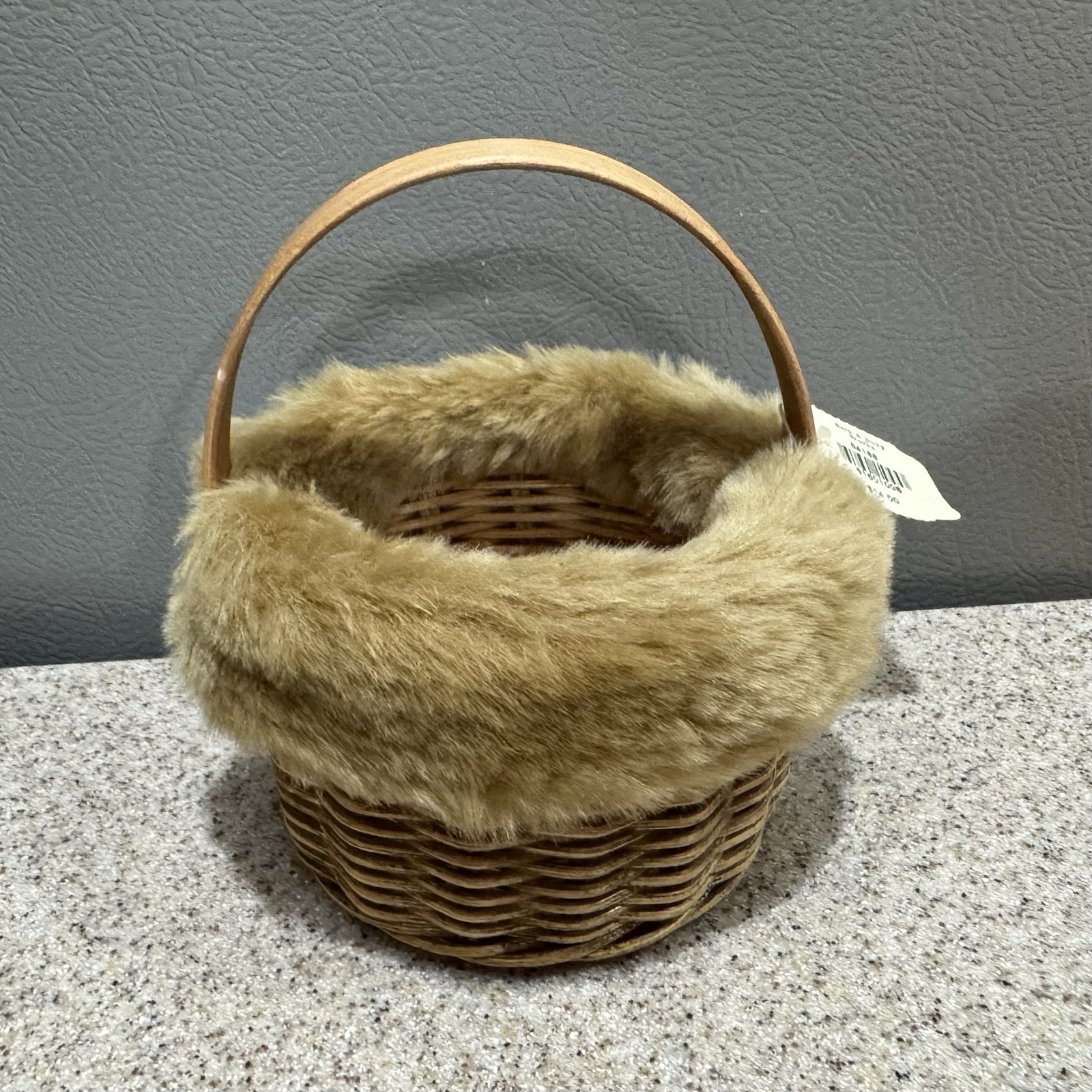NWT! Bath & Body Works Brown Woven Mini Basket 5” Faux Fur Trim Rare Find!
