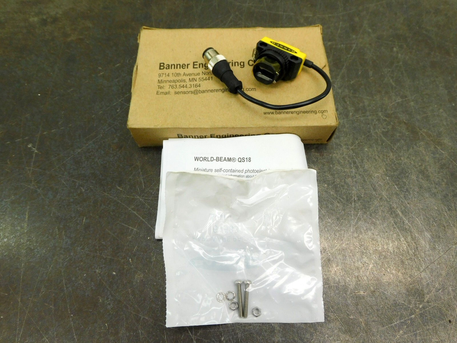 Banner QS18VM6FQ5 Sensor 81026 New In Box