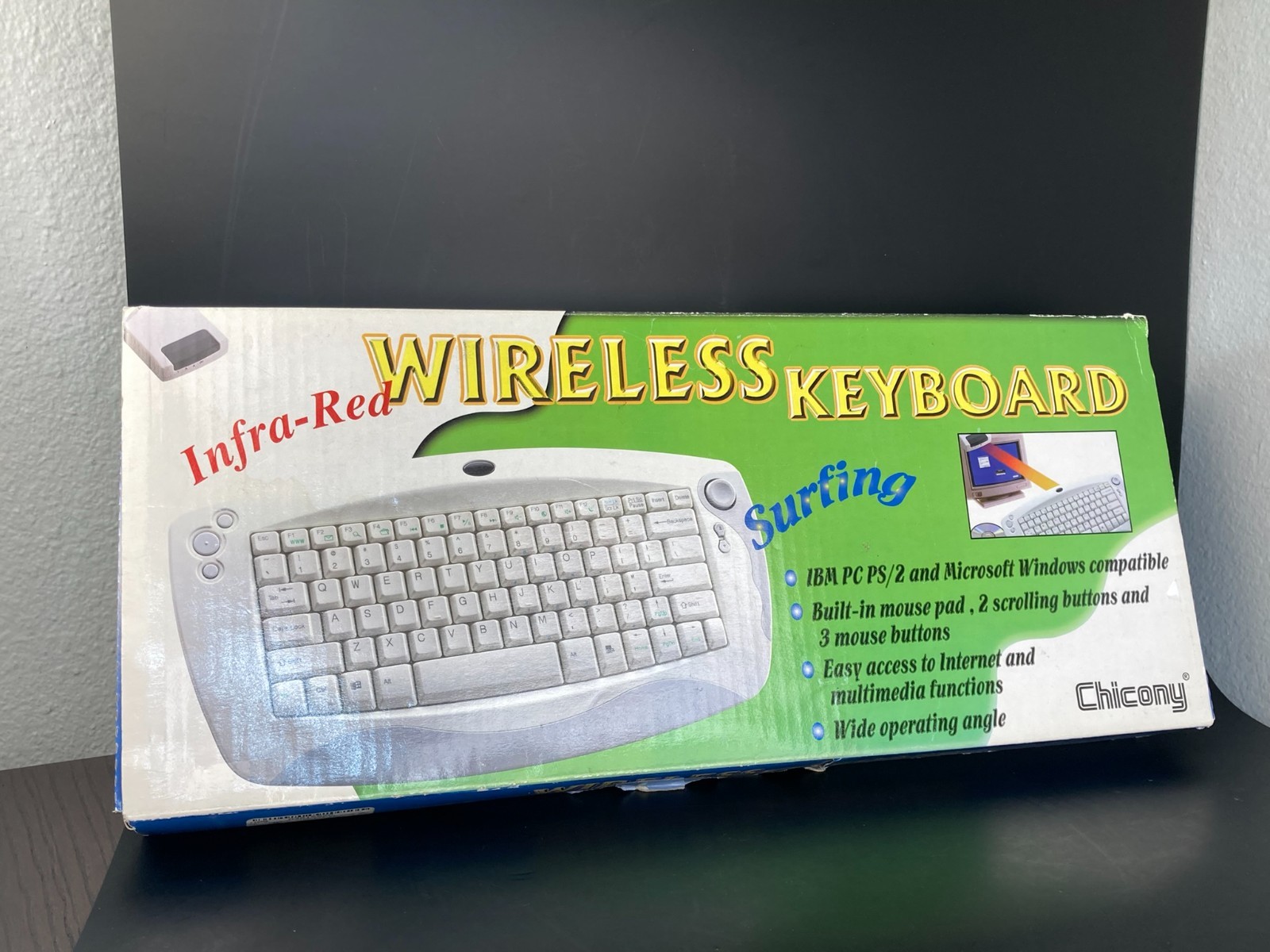 Chicony Electronics Keyboard KB-0005 BEI Wireless Infra-Red Vintage Computer