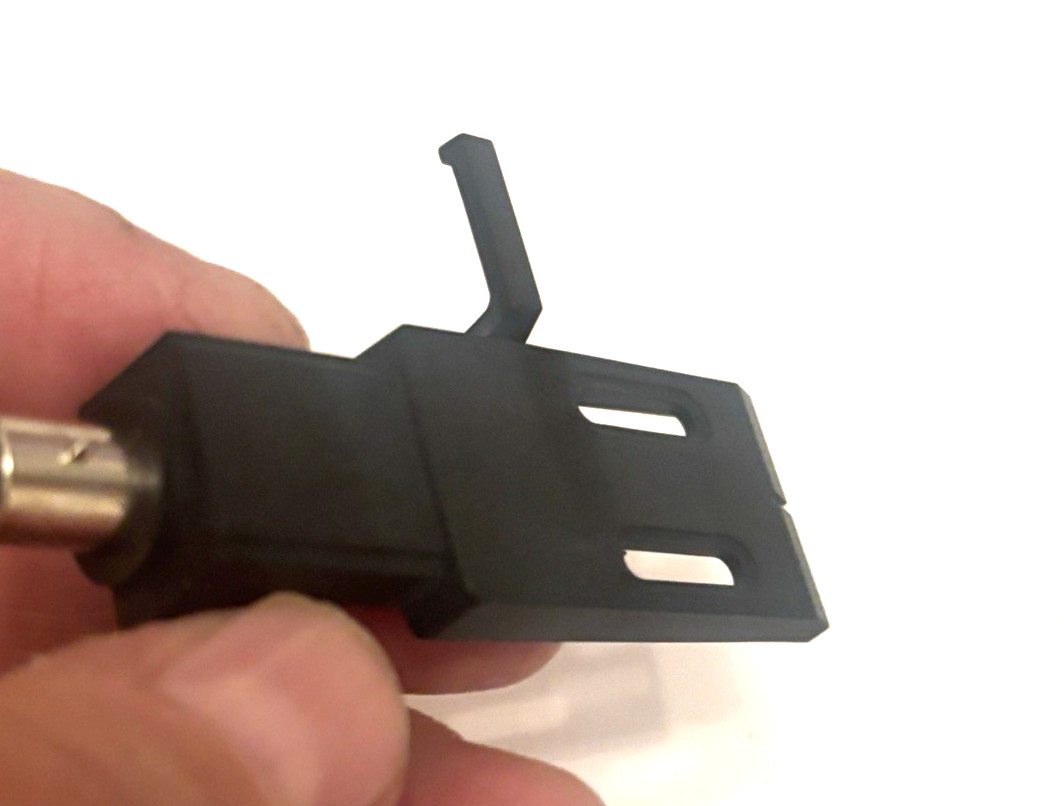 BLACK TURNTABLE HEADSHELL - NOS - MAKE UNKNOWN
