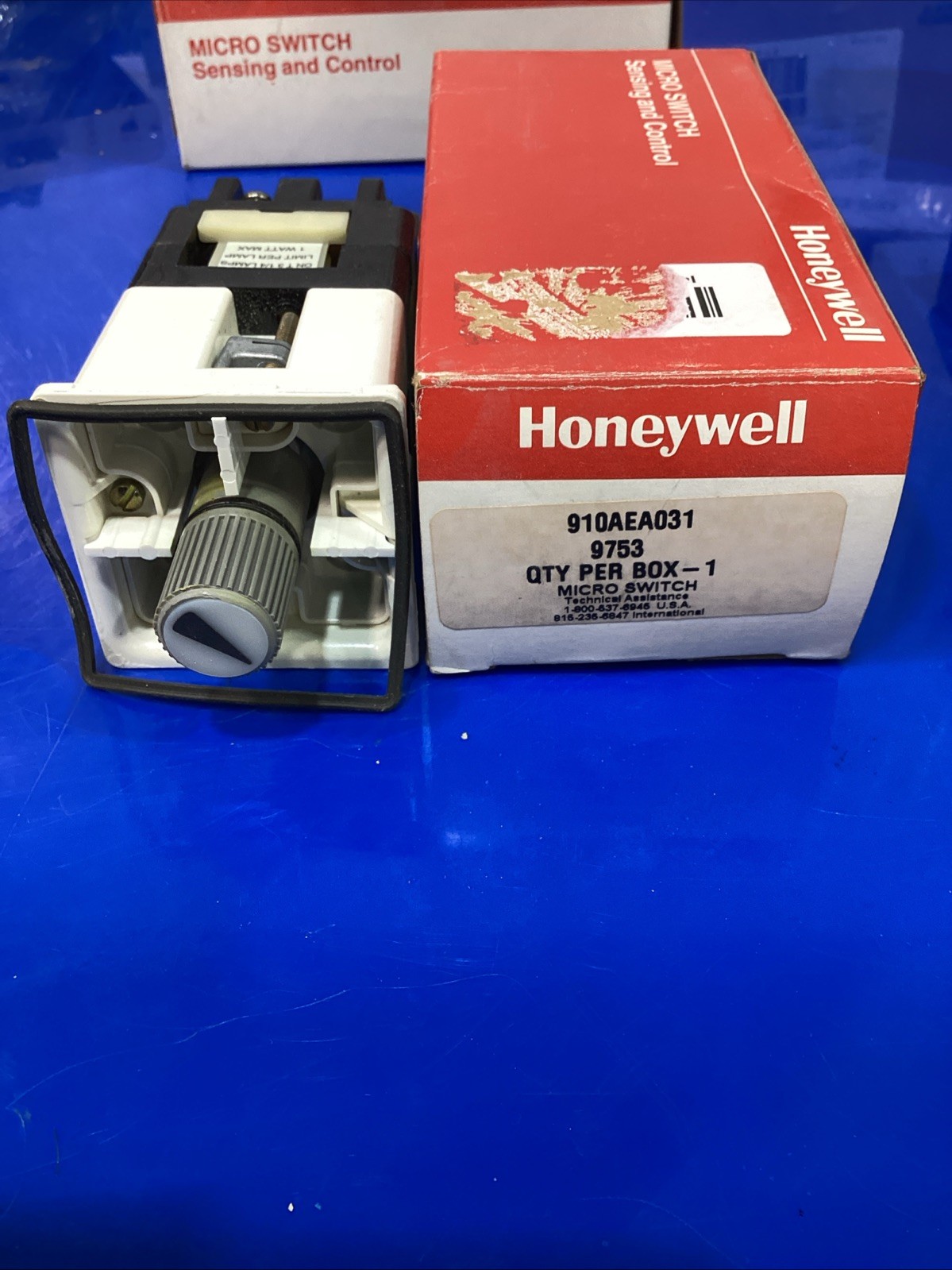 Honeywell 910AEA031 Micro Switch Rotary Switch Operator 1 Watt Max 