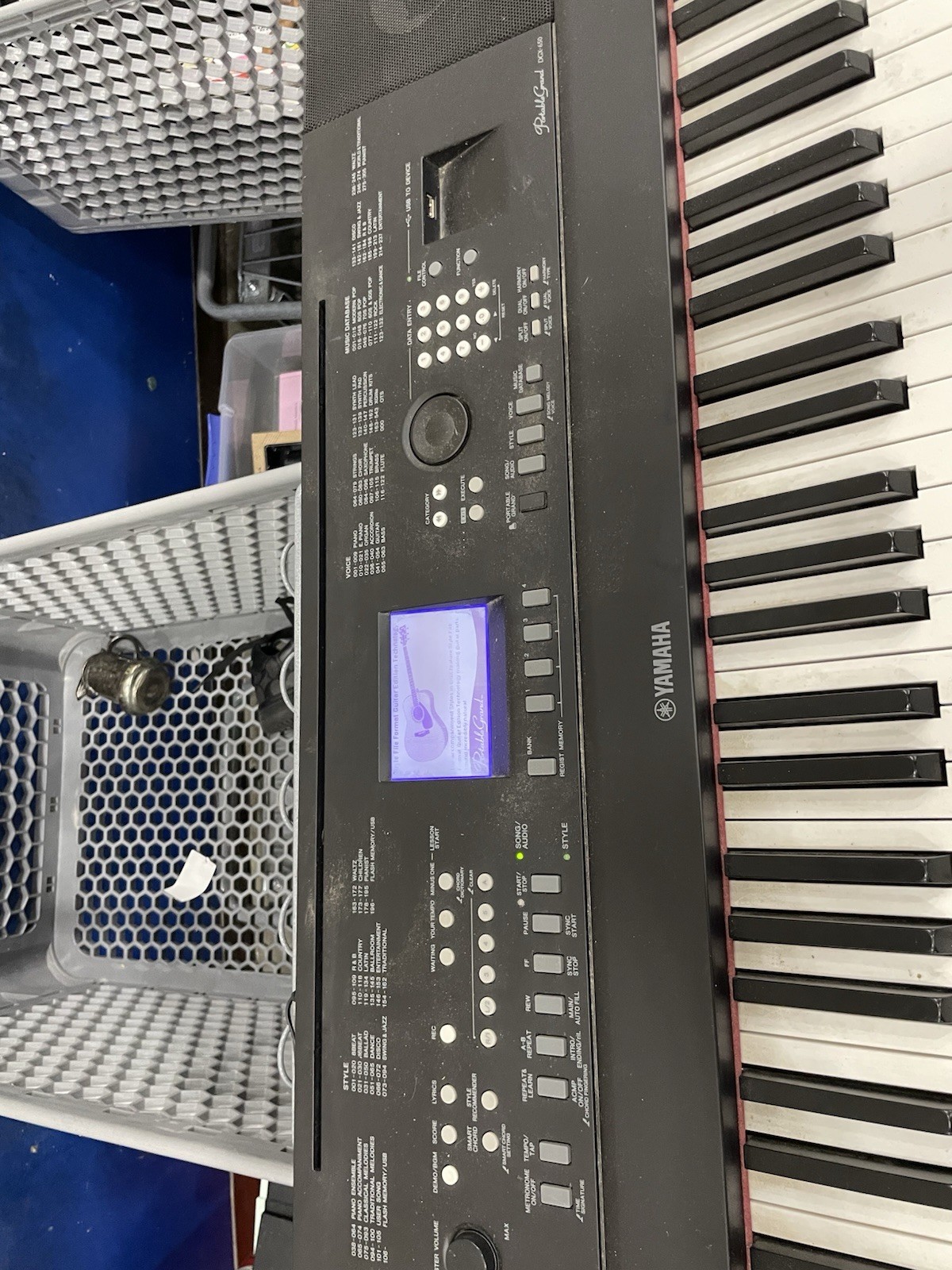 MUST SEE!!! YAMAHA DGX 650 88-KEY WEIGHTED DIGITAL PIANO SERVICED AND AMAZING!!!