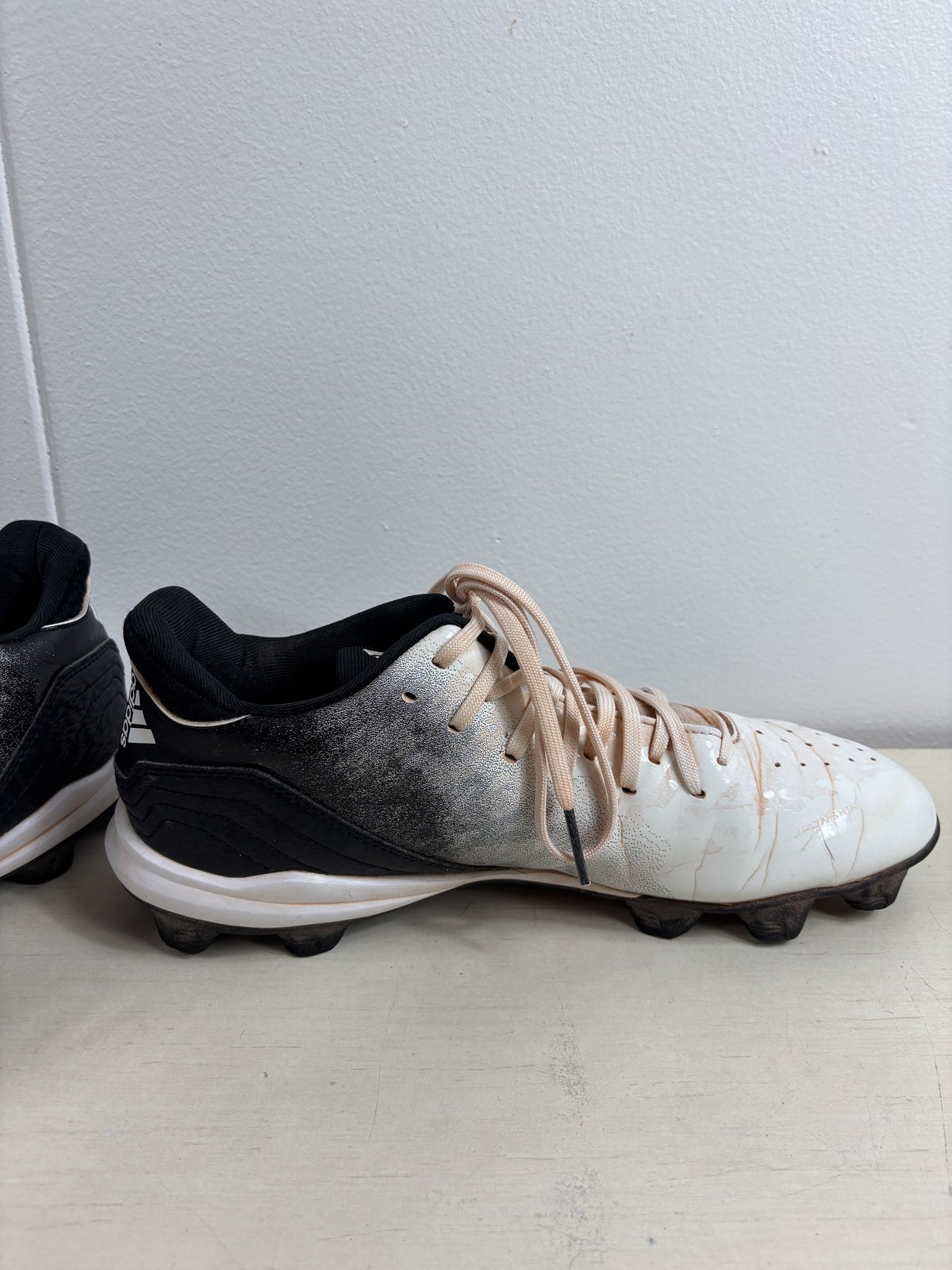 Adidas Ironskin Soccer Cleats Shoes Mens 9.5 Black White Firm Ground Football