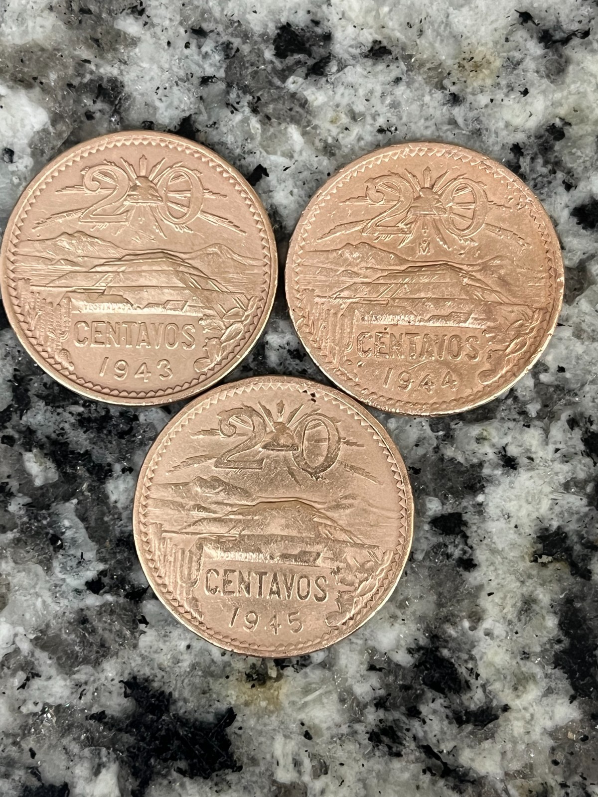 Lot of 1943,44 & 45 20 Centavos Teotihuacan Mexico KM439 28.5 mm Ø Bronze