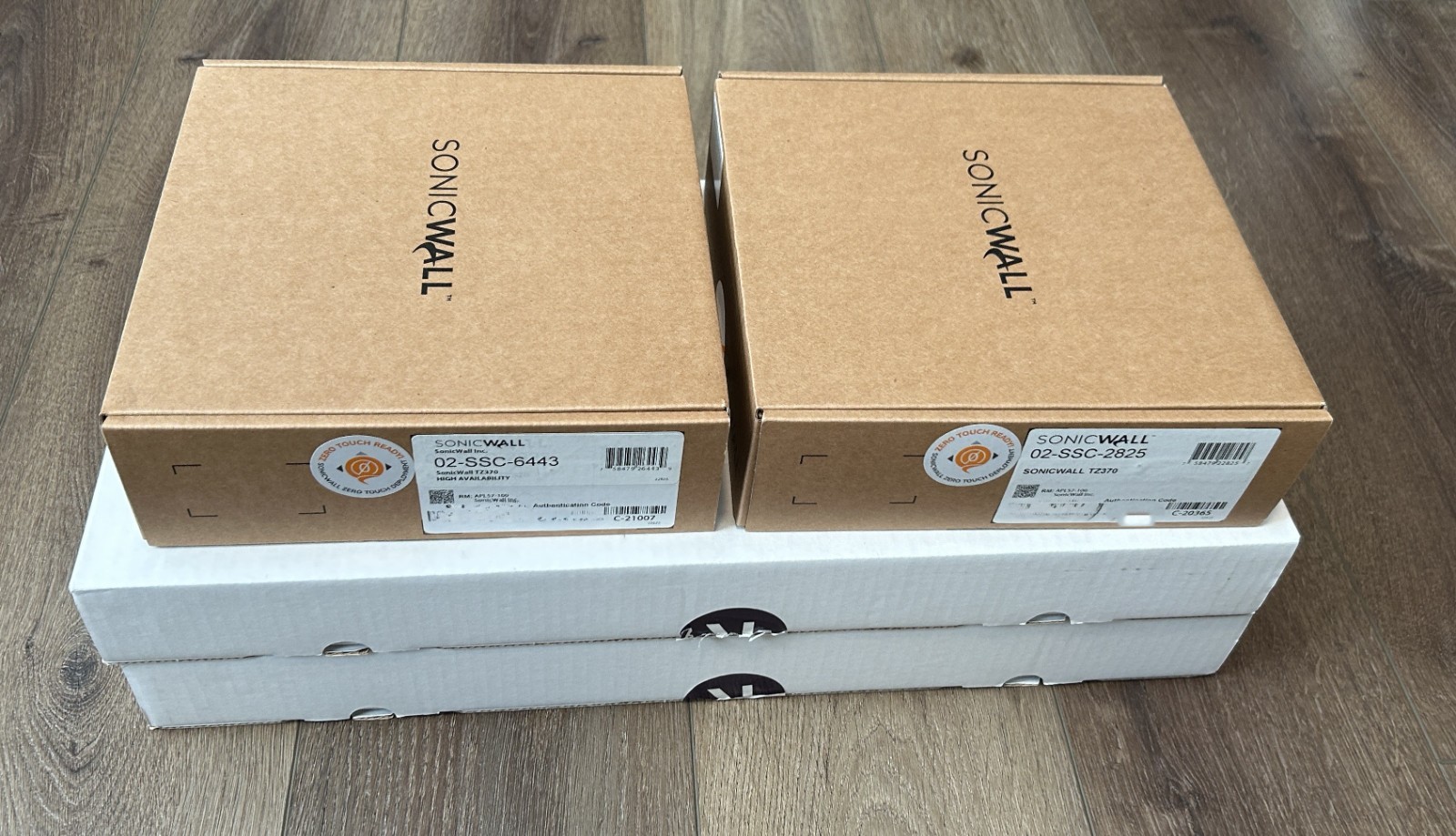NEW! SEALED! SonicWall TZ370 Firewall + HA + Rackmounts 02-SSC-2825 02-SSC-6443