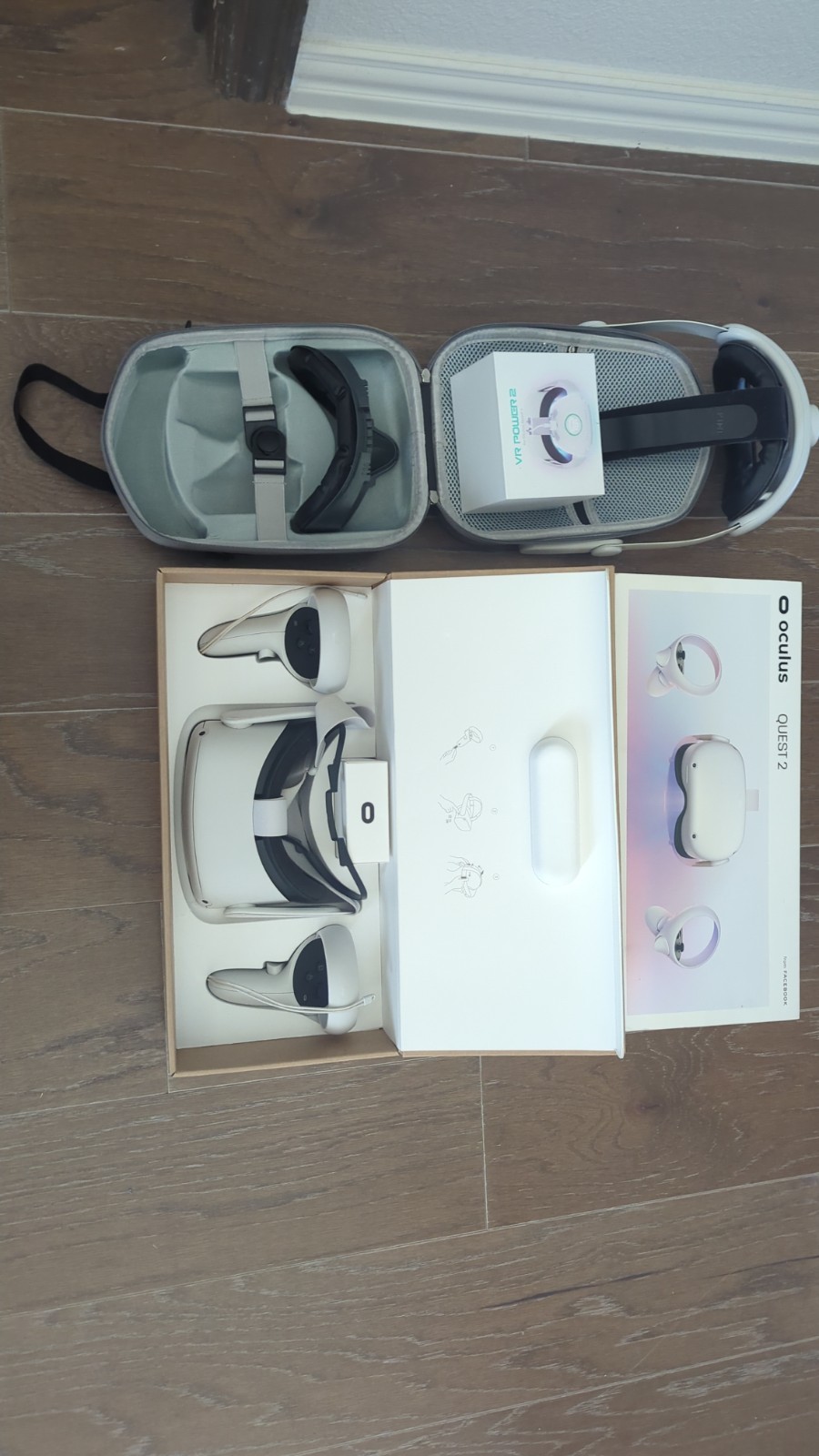 Meta Oculus Quest 2 128GB & Accessories