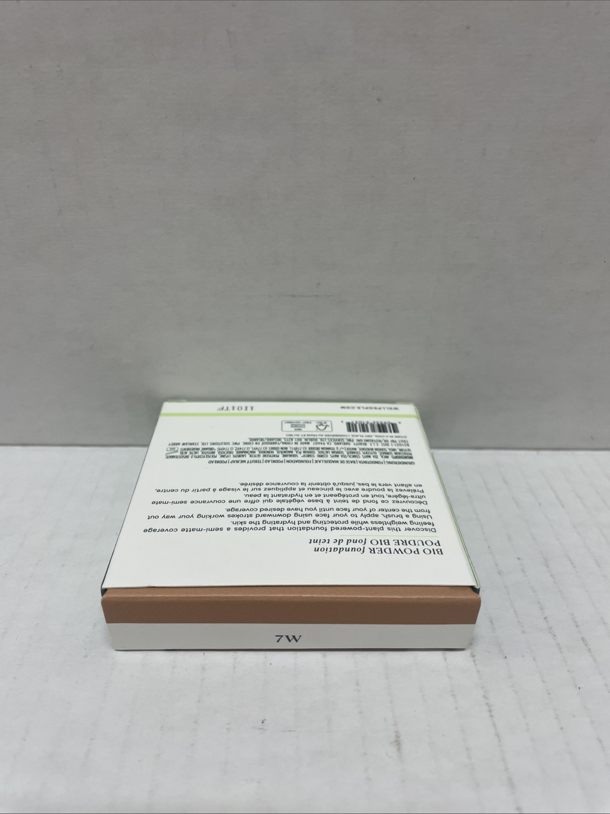 Well People Bio Powder Foundation - 7W