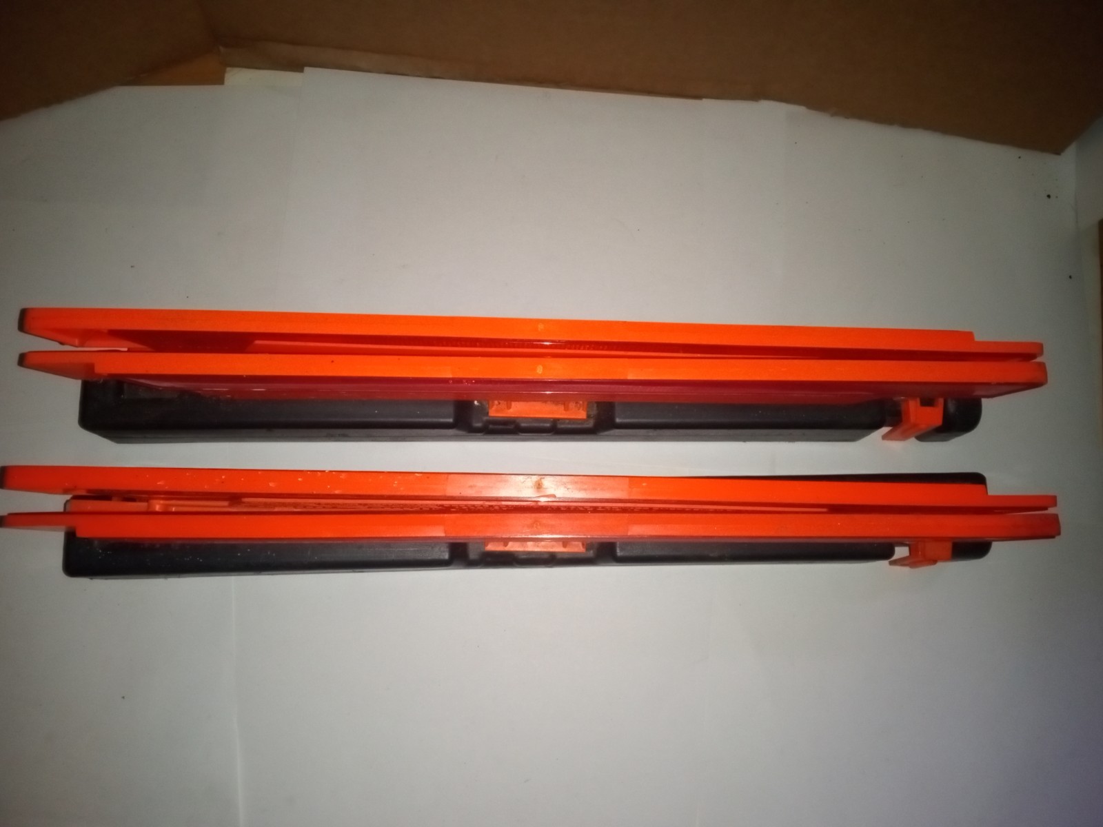 Fleetrite Trikit Heavy-duty Roadside Warning Triangle Flare Kit With Box