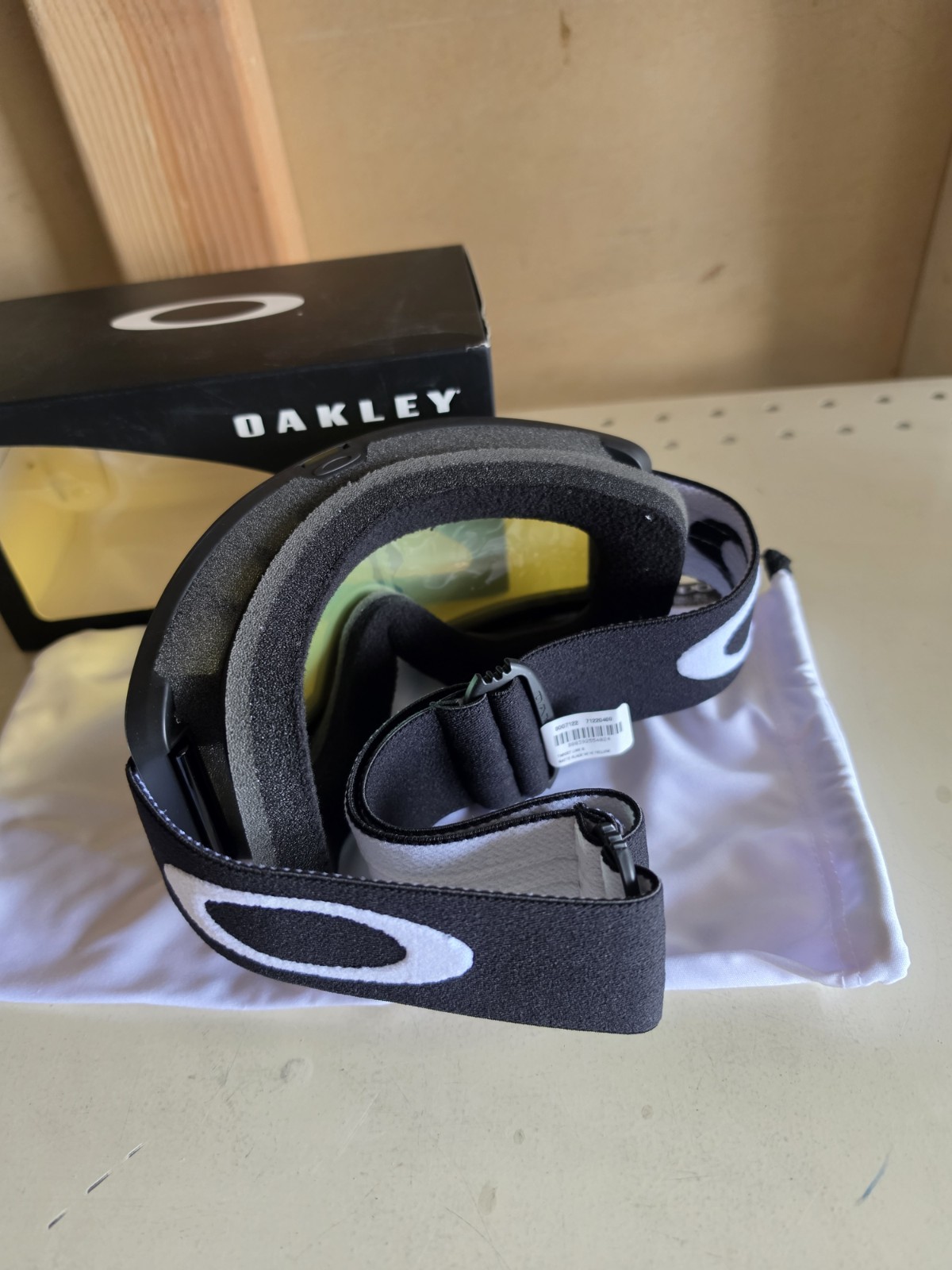 Oakley Target Line M Goggles Black With Hi Yellow Iridium NEW