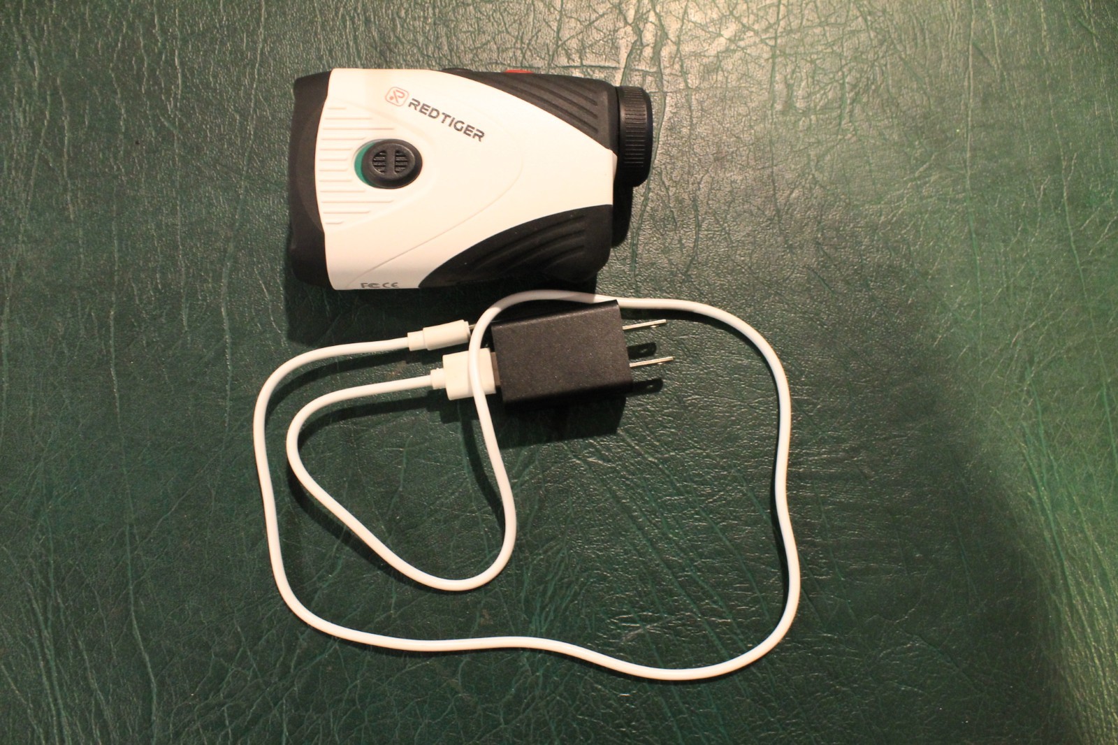 Red Tiger Magnetic Hold Range finder