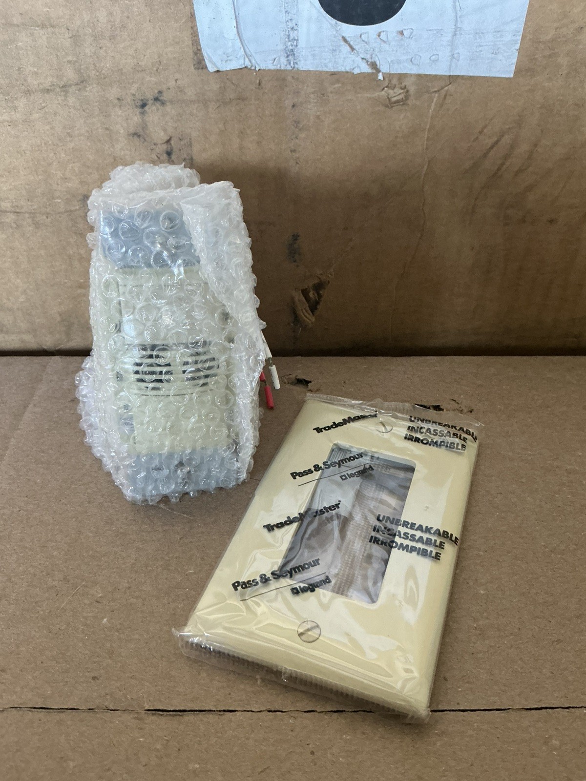 Wattstopper DW-100-I Dual Tech Wall Switch Sensor