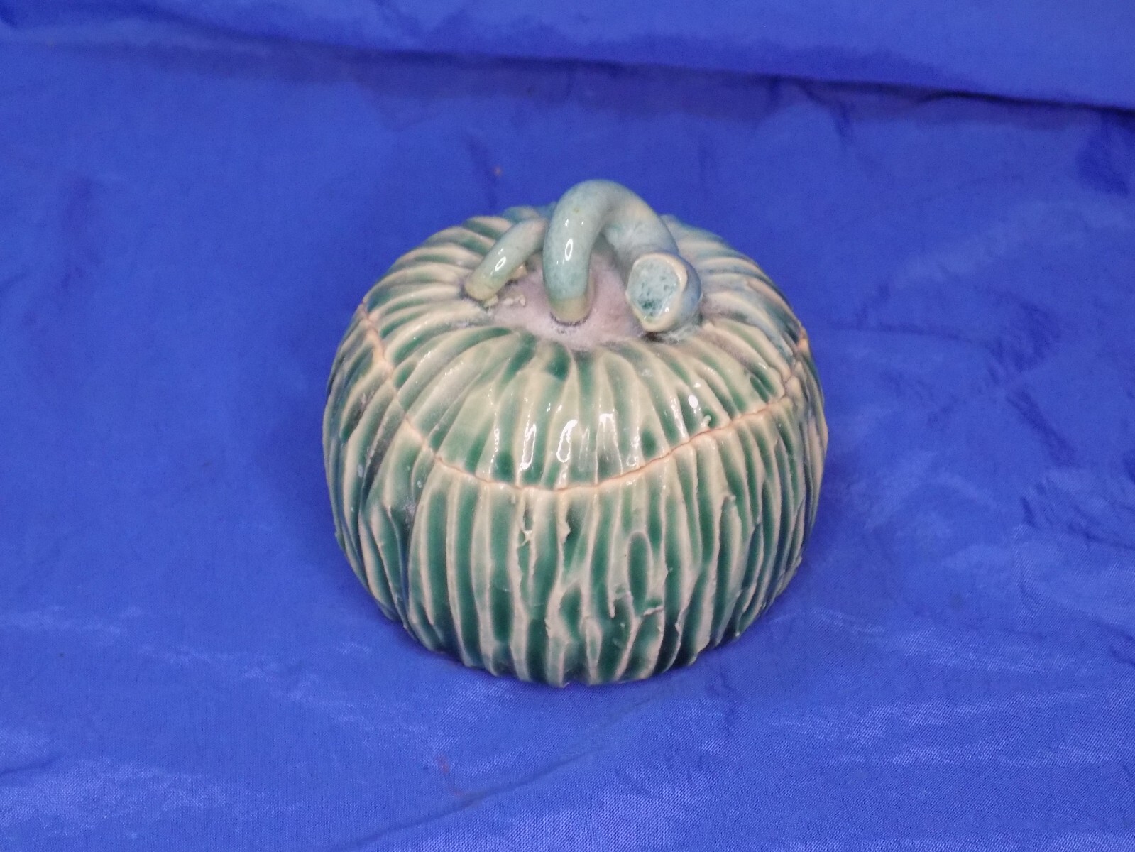 PUMPKIN Lidded Trinket Holder Stoneware w/ Artist Mark 2.5" x 2.5"