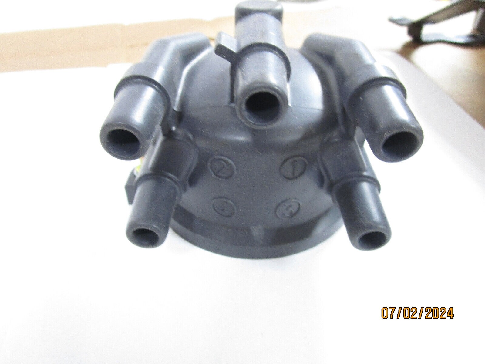 Genuine GM OEM Distributor Cap 94850617