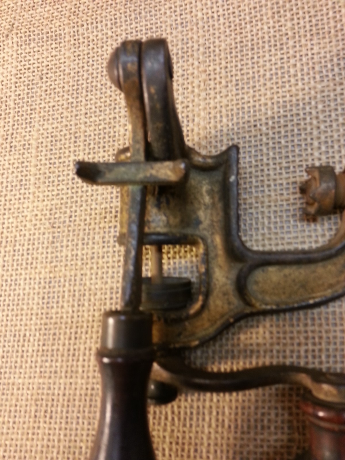 Antique 12 Gauge Shotgun Shell Roll Crimper