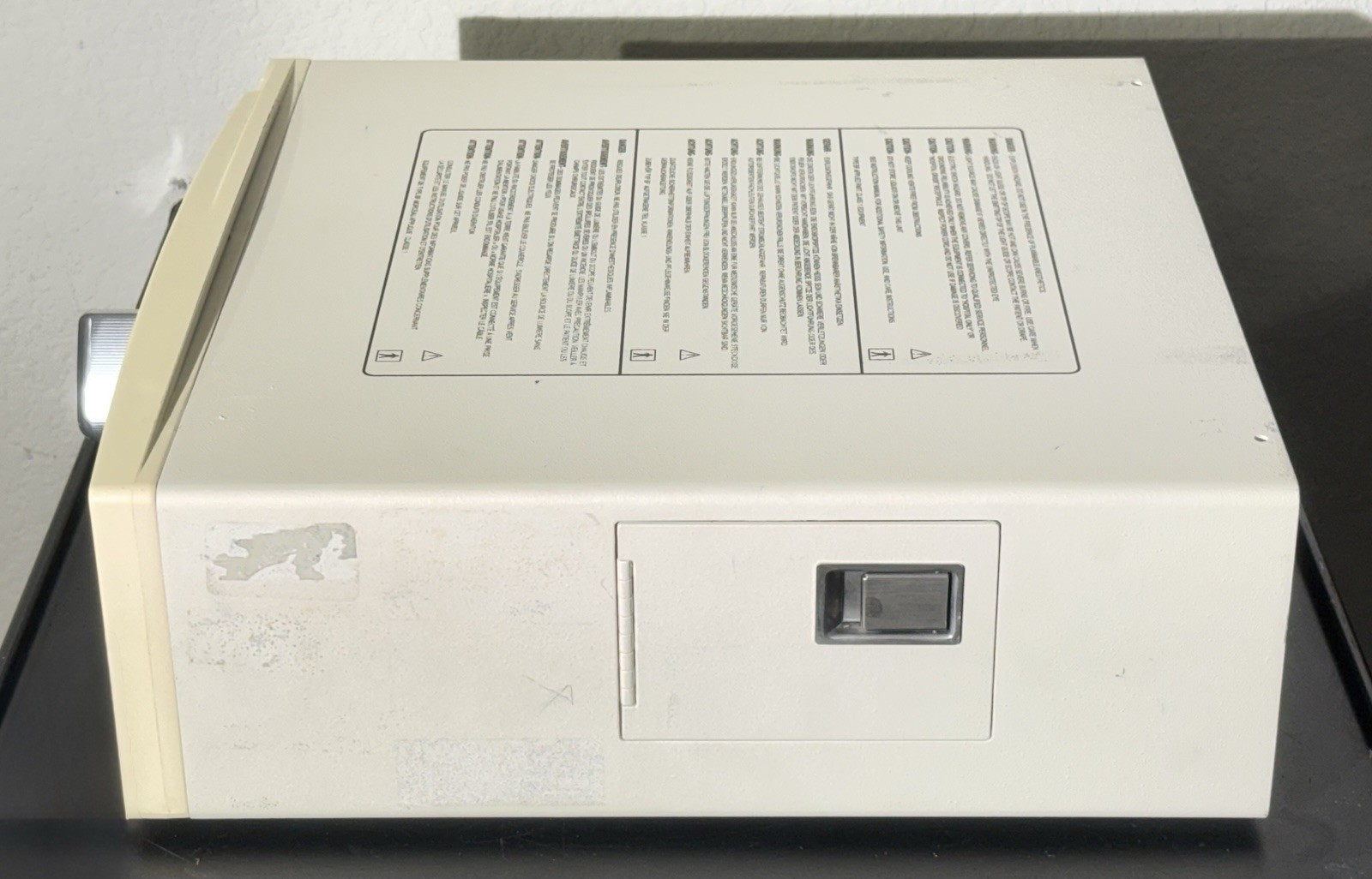 ConMed Linvatec LS7700 Xenon Light Source 300 Watt