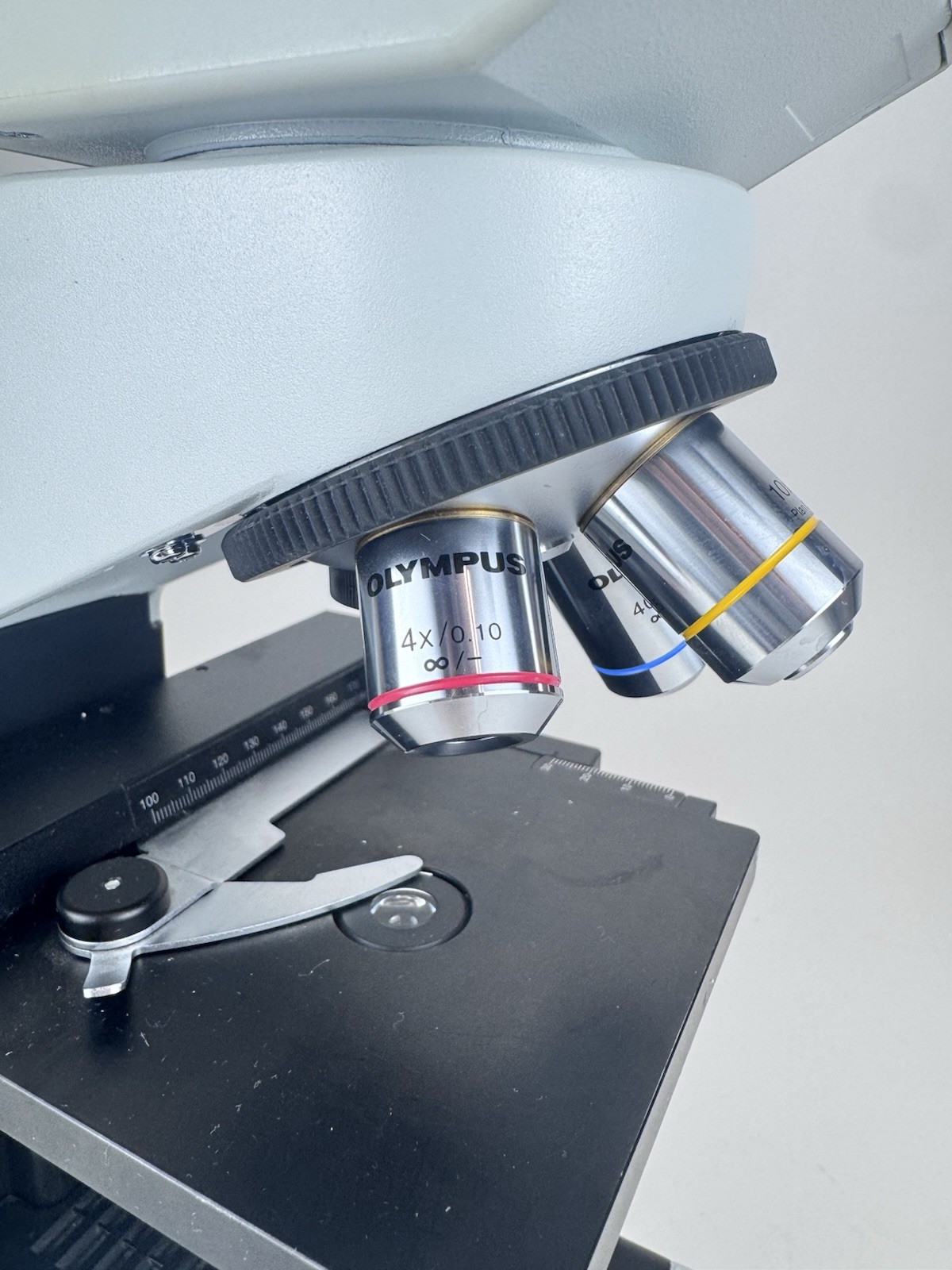 OLYMPUS CX21FS1 BINOCULAR MICROSCOPE PLAN 4 10 40 100 OBJECTIVES Olympus CX21