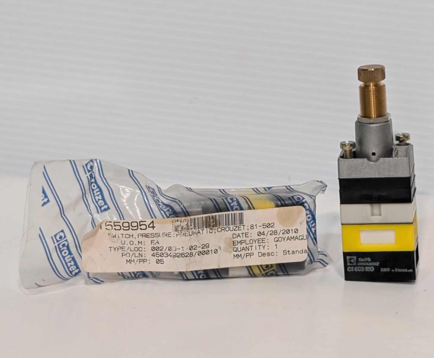 Crouzet 81-502 Industrial Pneumatic Pressure Regulator Switch, Made in France