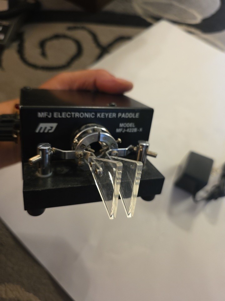 MFJ-422B-X Electronic Keyer Paddle