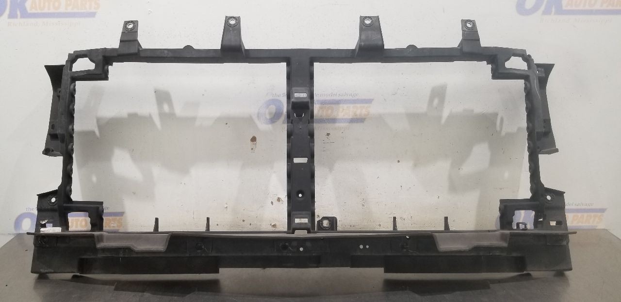 20 CHEVY SILVERADO 1500 AIR SHUTTER 5.3L