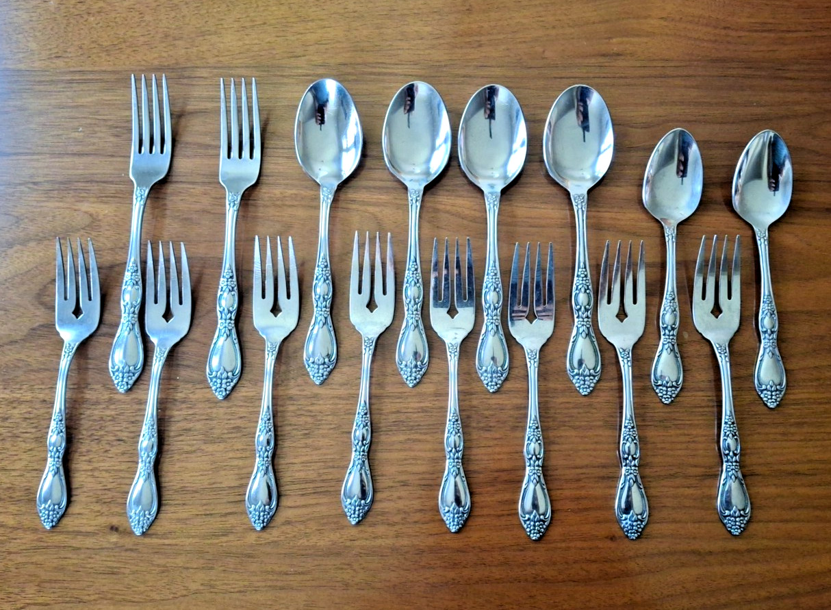 Oneida HUNTINGTON Flatware Forks Spoons 16 Pcs NICE WMA Rogers Stainless Deluxe