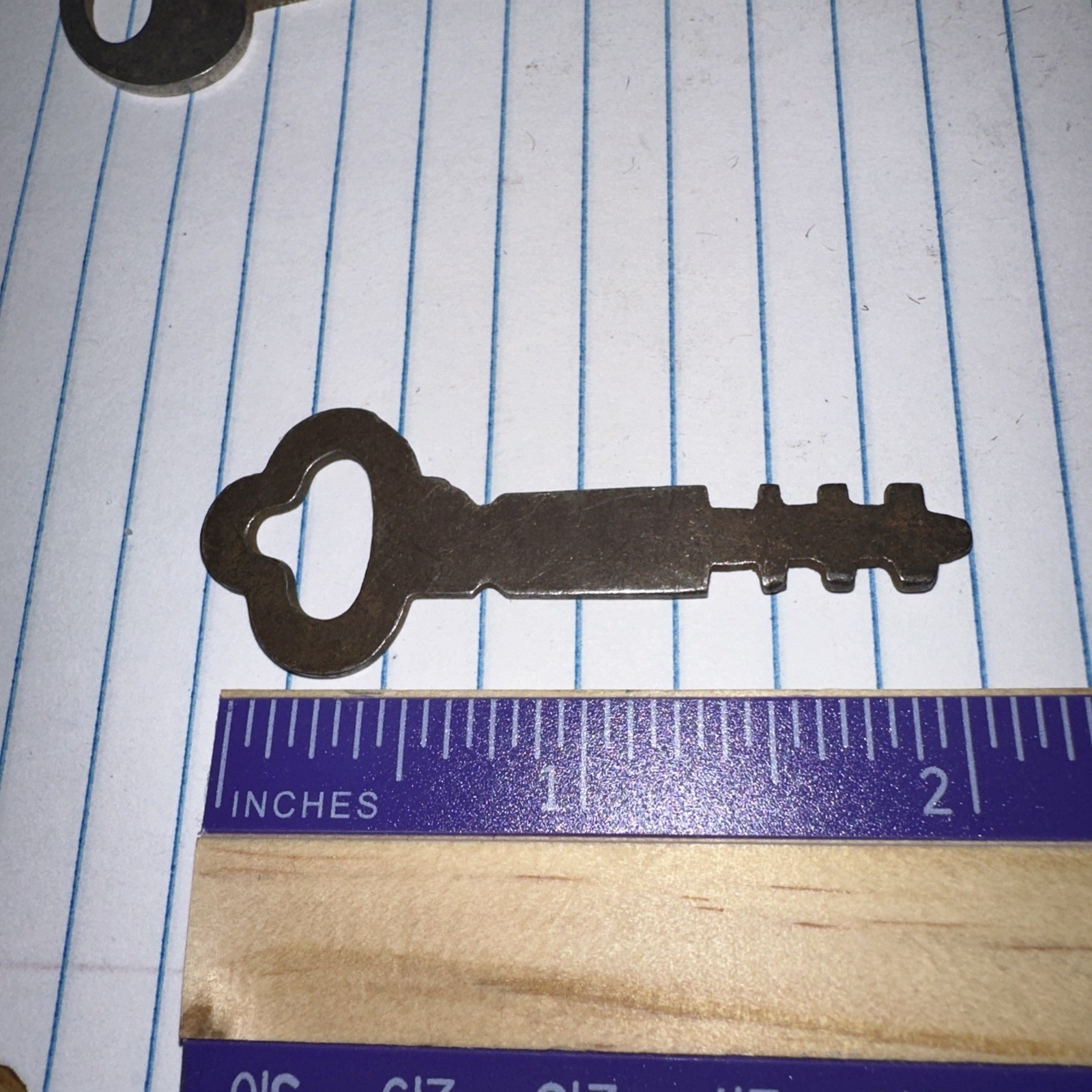 5 Antique Skeleton Keys Flat Unique Shapes
