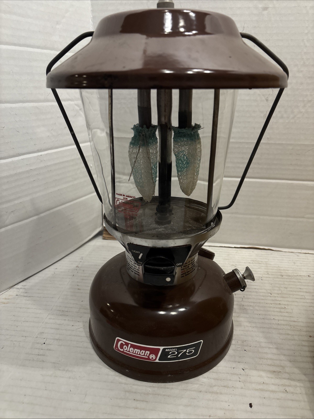Vintage Coleman Model 275 Brown Lantern & Yellow Clam Shell Case