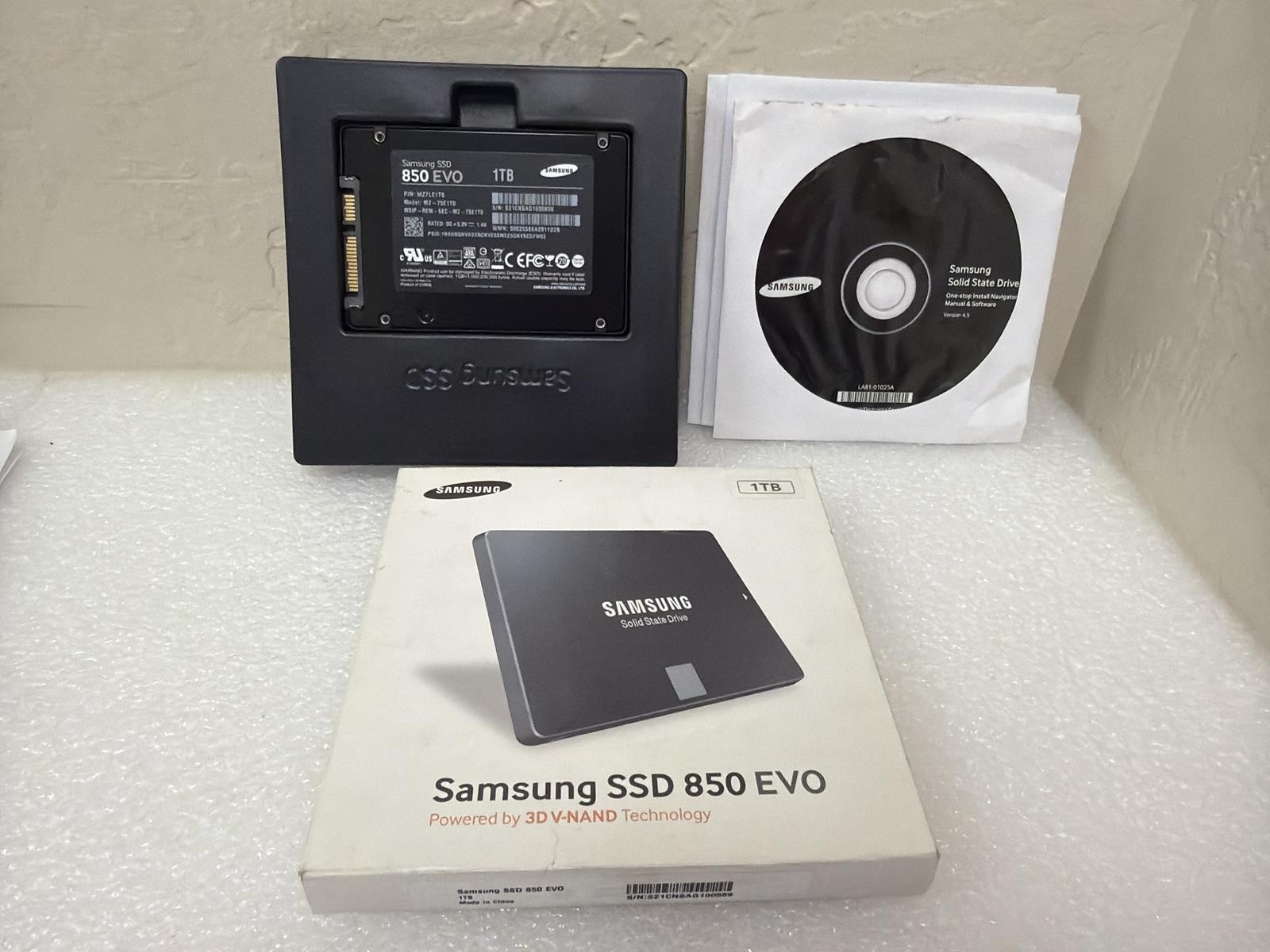 SAMSUNG 850 EVO 1TB 2.5 SATA SSD, 0 HOURS