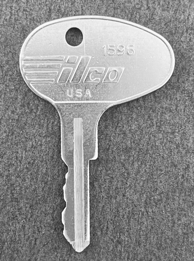 Lots of 1596 Type Pre Notched Key Blanks for Mitsubishi Lift Truck