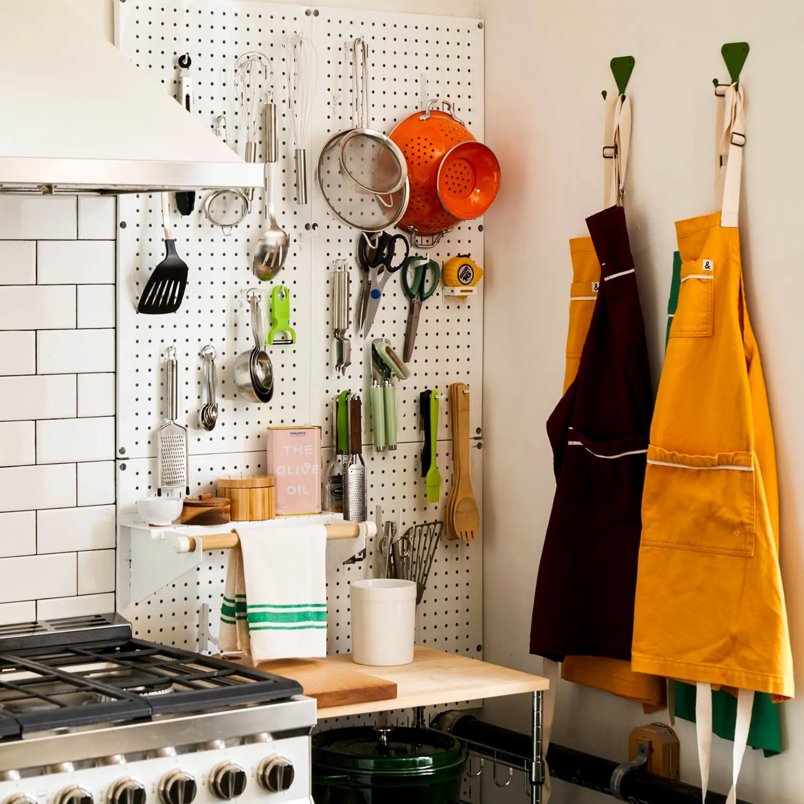 2 Pcs Pegboard, Metal Pegboard Wall Panels - Pegboard Wall Organizer System - Pe