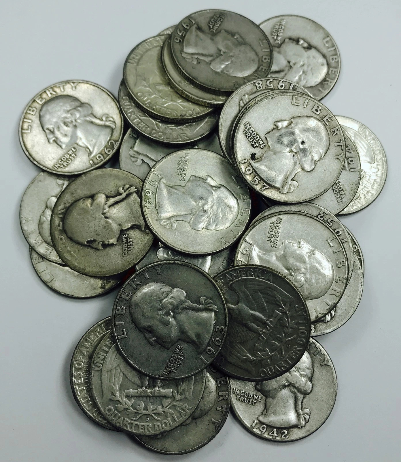 One Washington Quarter 1932 - 1964 PDS 90% Silver Circulated Mixed Conditions