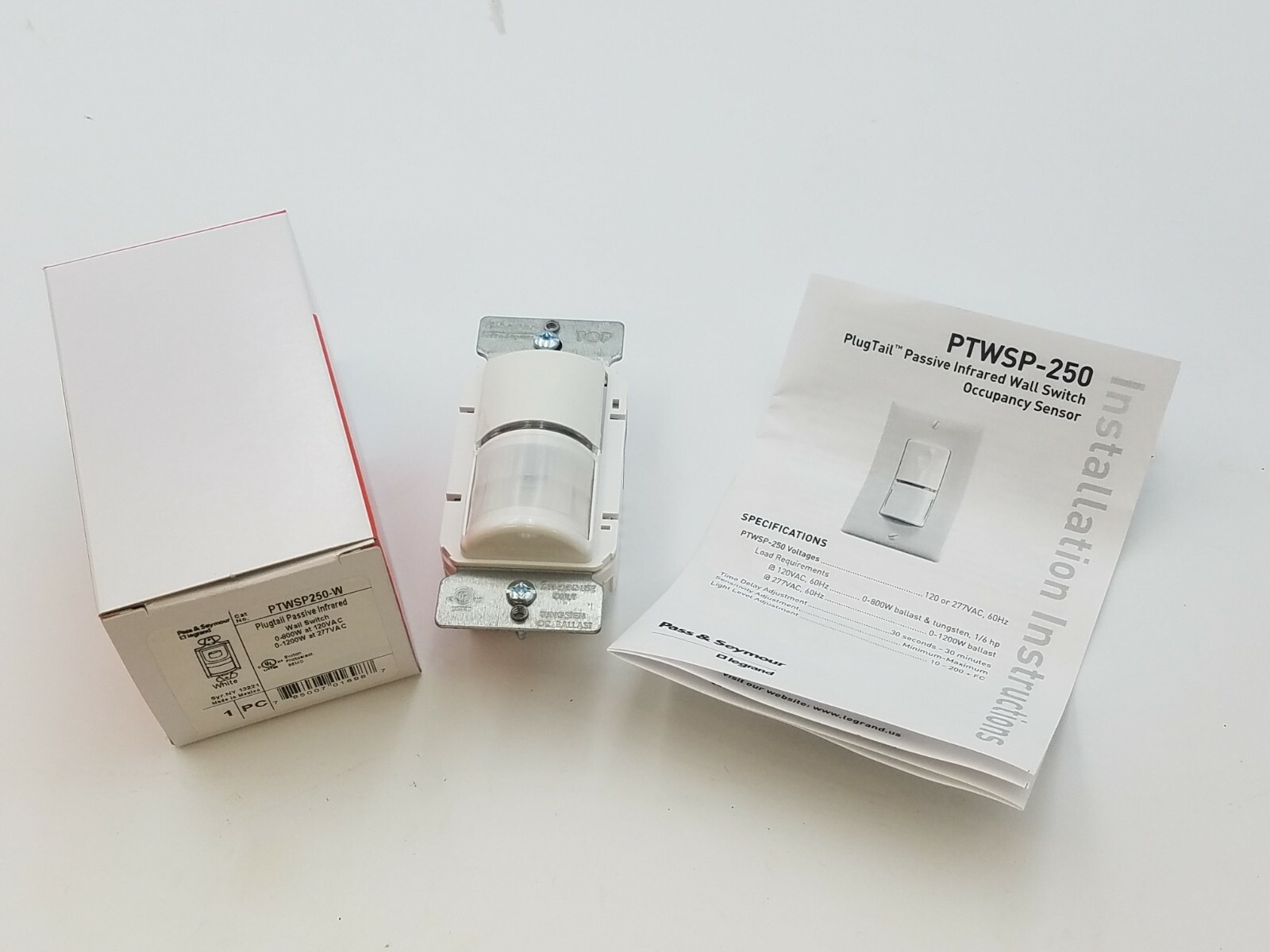 Pass Seymour PTWSP250-W Plugtail Passive Infrared Wall Switch Sensor Commercial