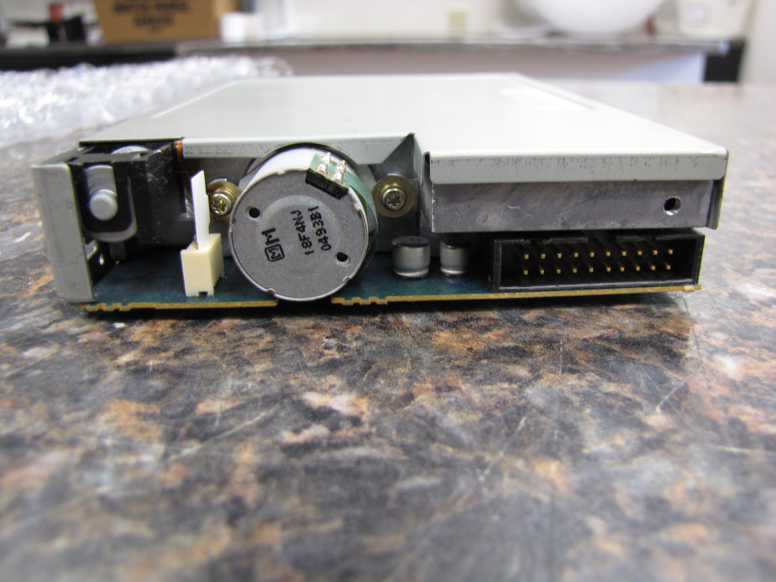 Sony MPF42A 2MB 3.5" Internal Floppy Drive -Tested & Working w/ Bracket - NH3