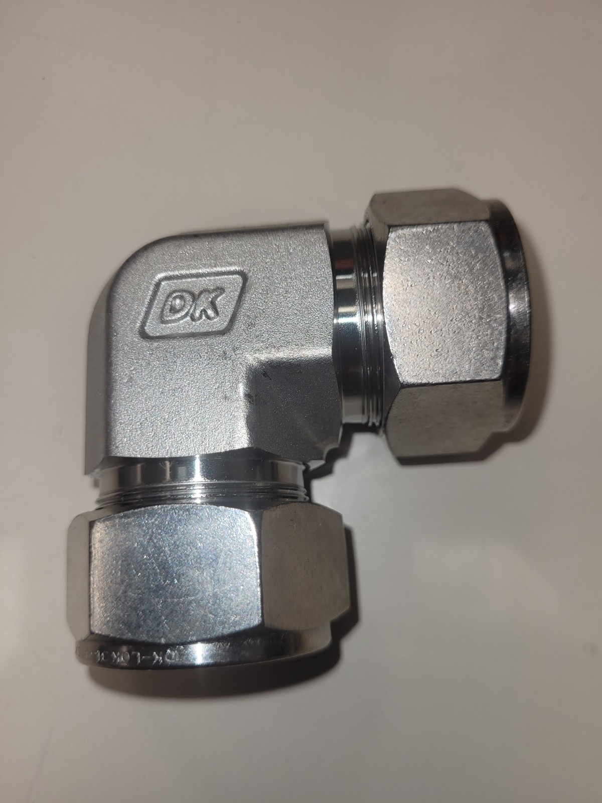 DK-LOK 90° Elbow Stainless Steel Tube to Tube 1" Compression Fitting DL-16-S New